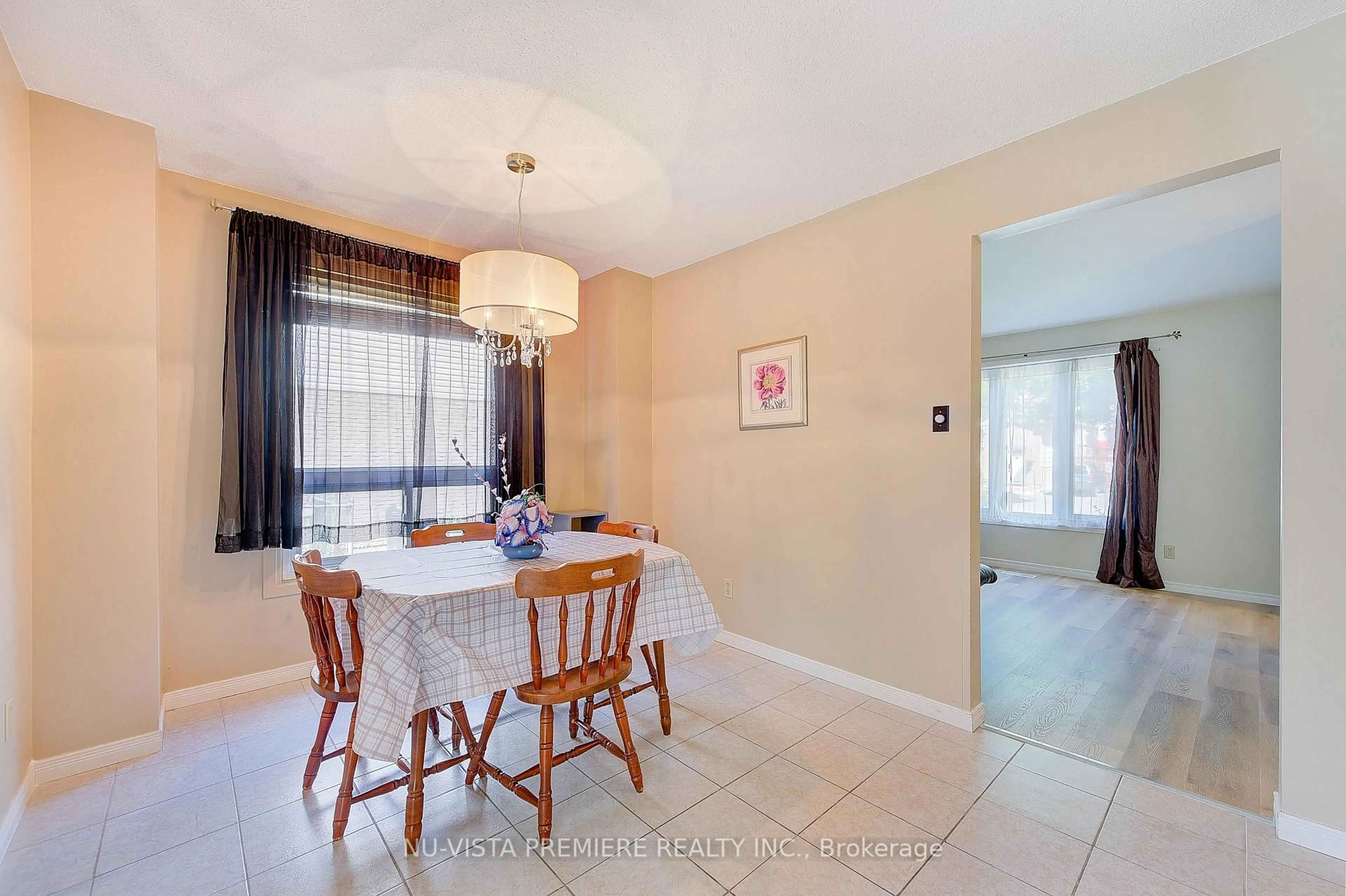 Dining room, unknown for 41 Inverary Rd, London North Ontario N6G 3L5