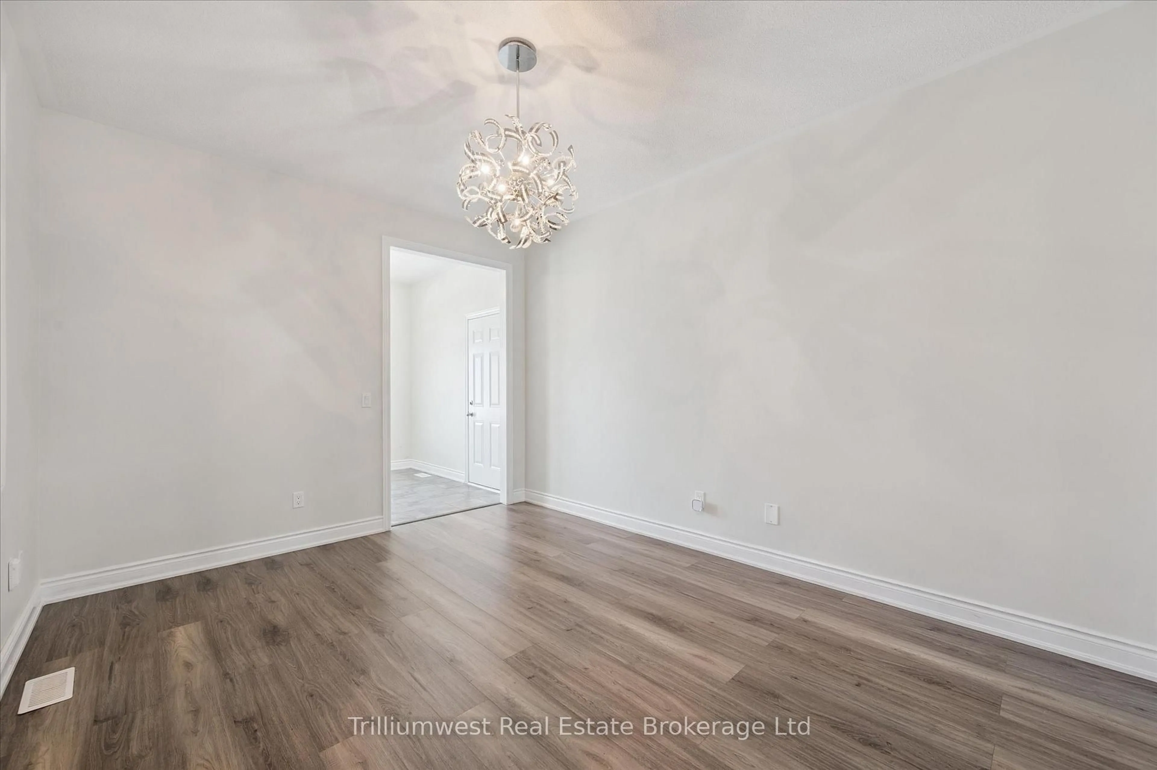A pic of a room for 32 Kay Cres, Centre Wellington Ontario N1M 0A4