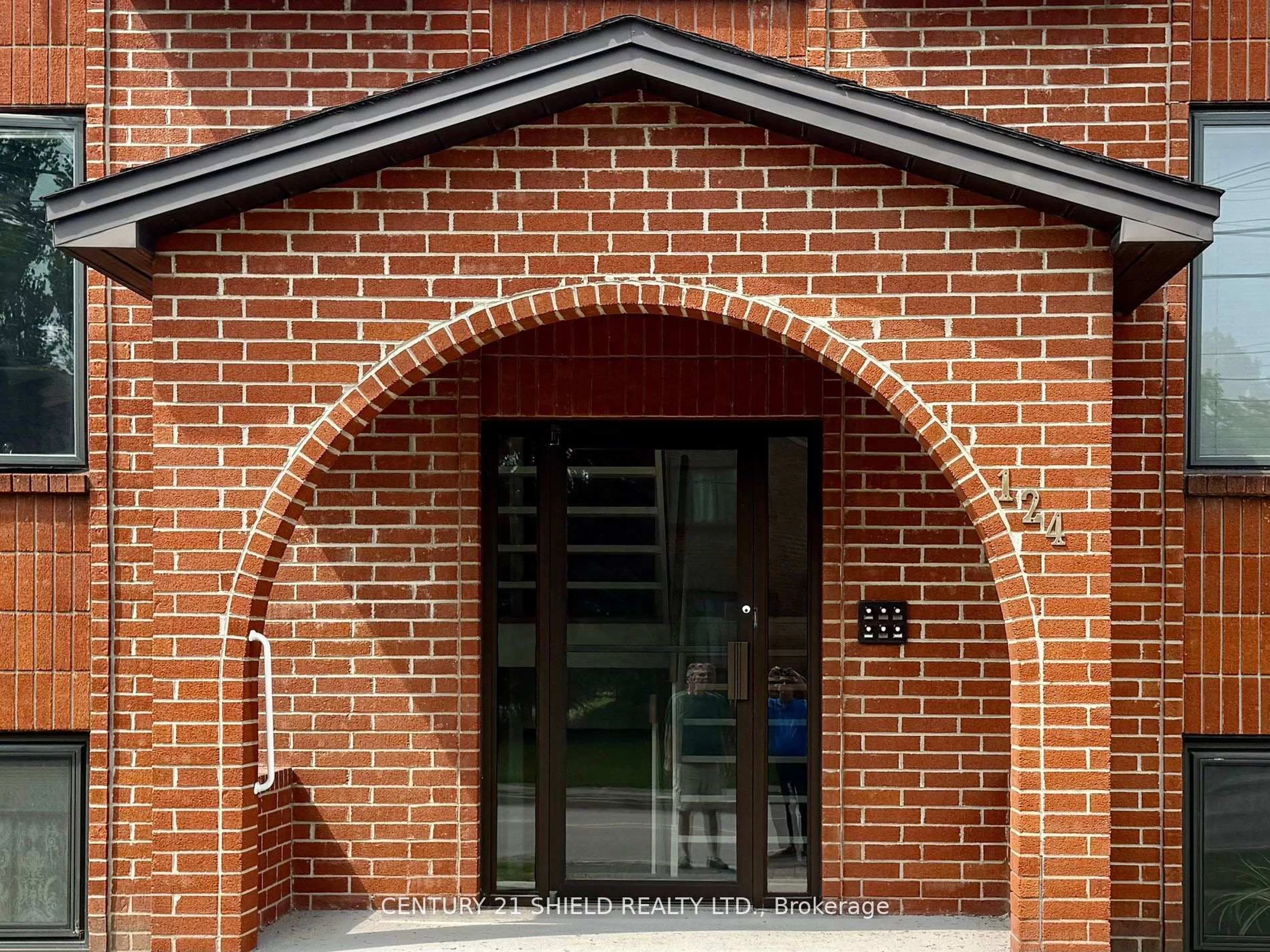 Home with brick exterior material, building for 124 Military Rd, South Glengarry Ontario K0C 1N0