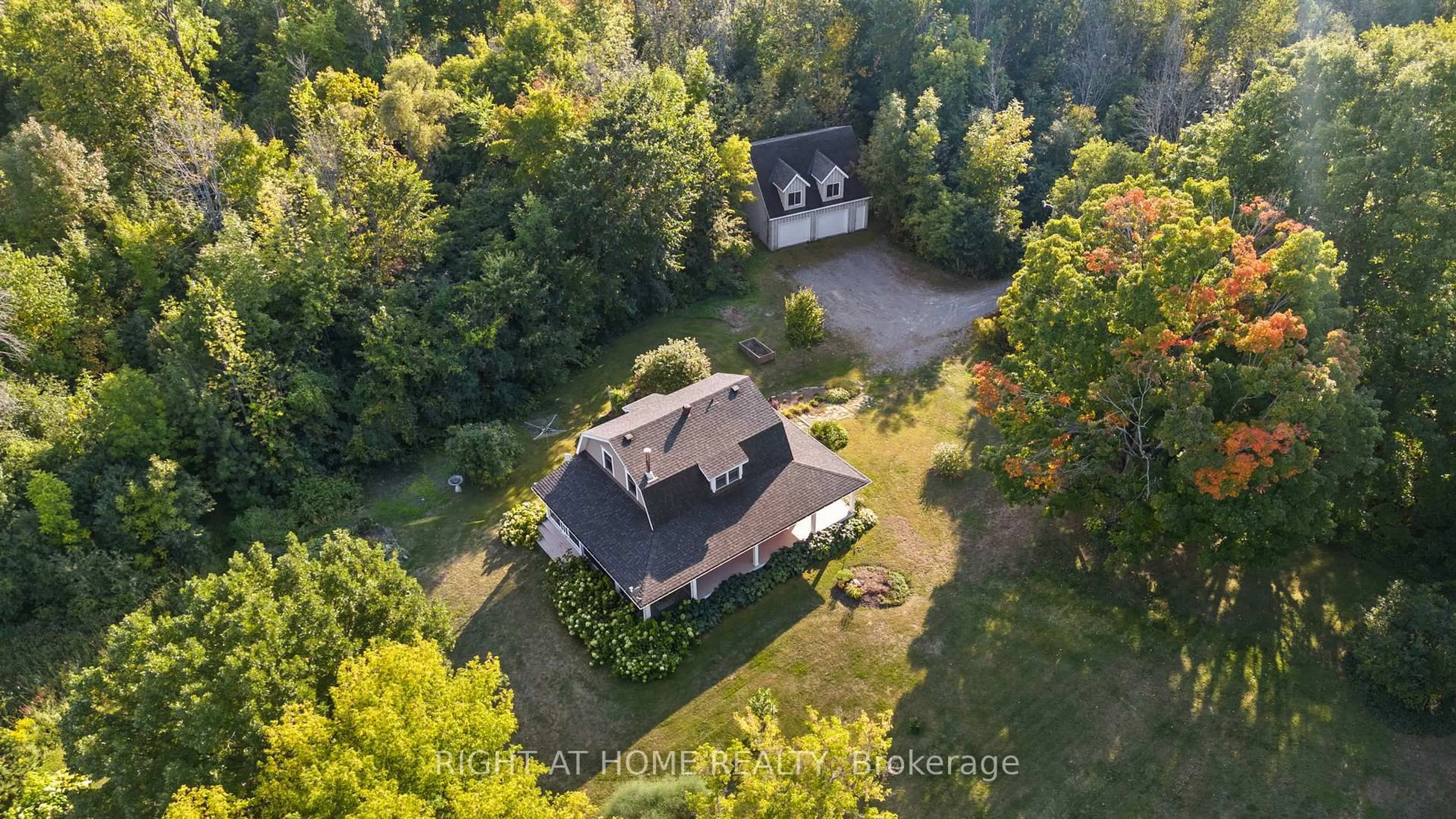 A pic from outside/outdoor area/front of a property/back of a property/a pic from drone, unknown for 689 Rideau River Rd, Merrickville Ontario K0G 1N0