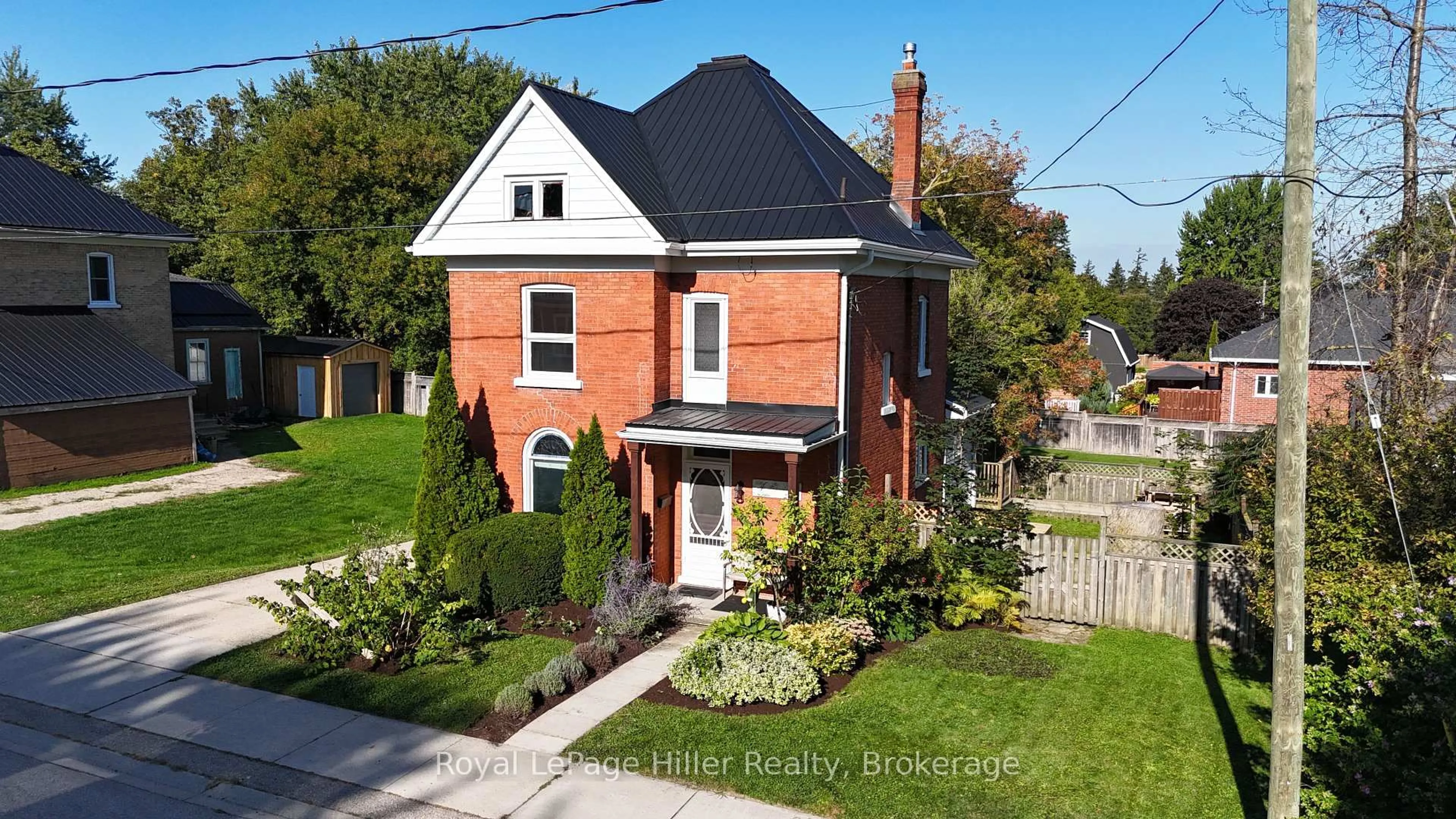 A pic from outside/outdoor area/front of a property/back of a property/a pic from drone, street for 4 Temperance St, Perth East Ontario N0K 1M0