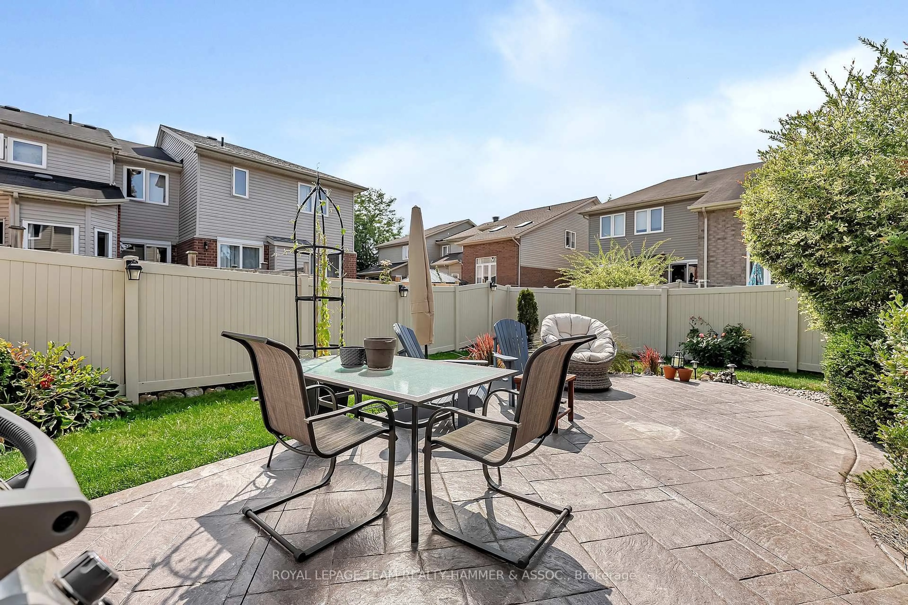 Patio, street for 236 Bookton Pl, Ottawa Ontario K1V 2H5
