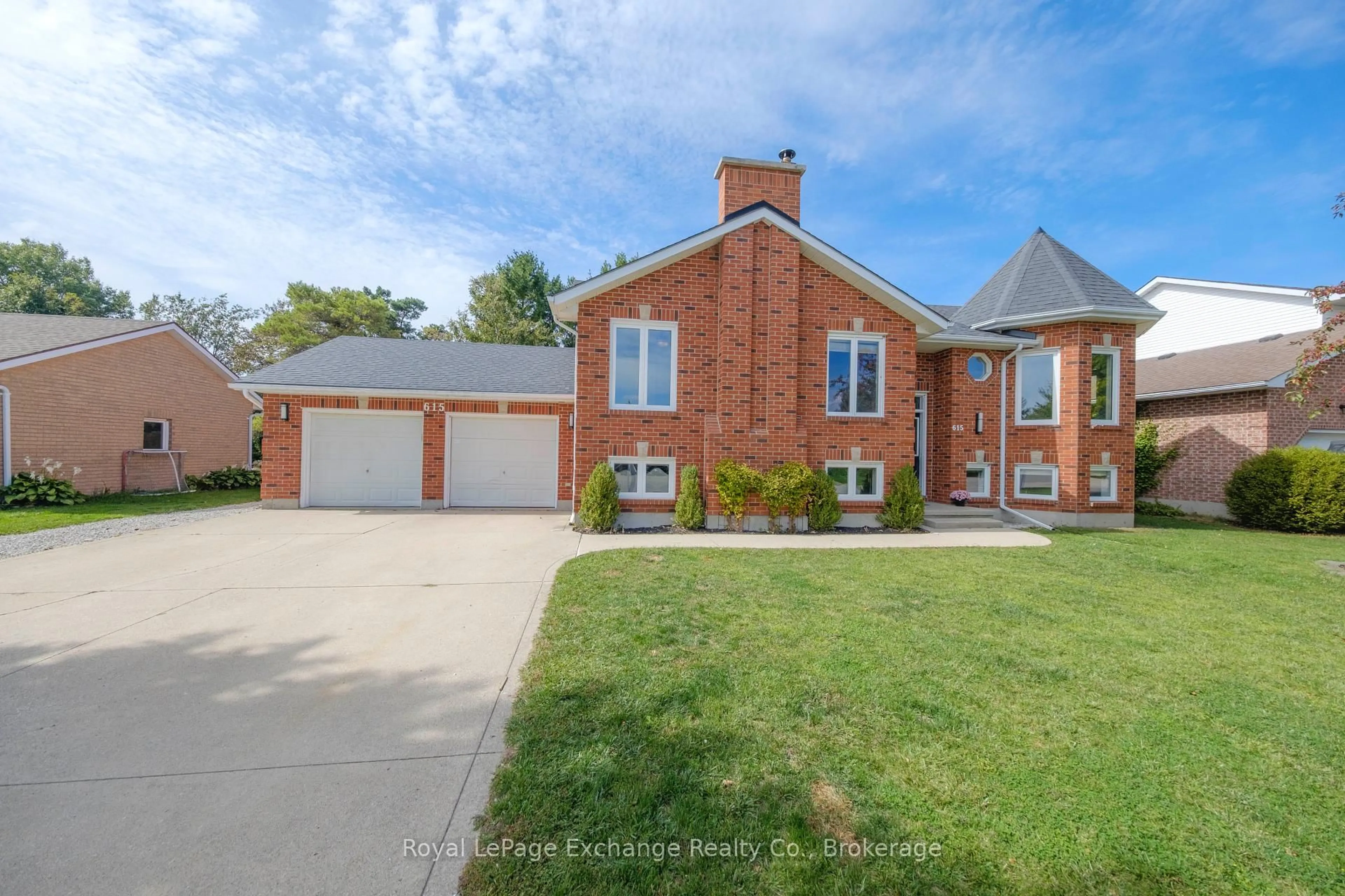 Home with brick exterior material, street for 615 Lynden Cres, Kincardine Ontario N2Z 3A9