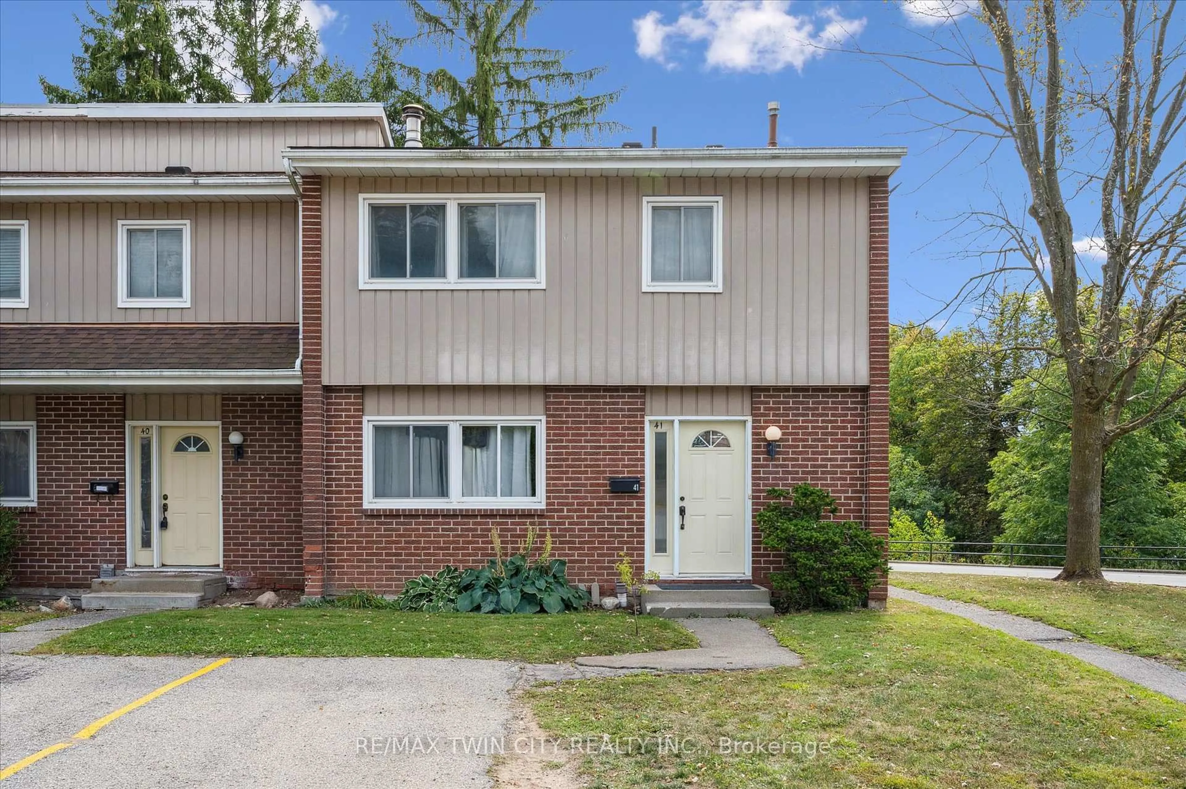Unknown for 121 University Ave #41, Waterloo Ontario N2J 4J1