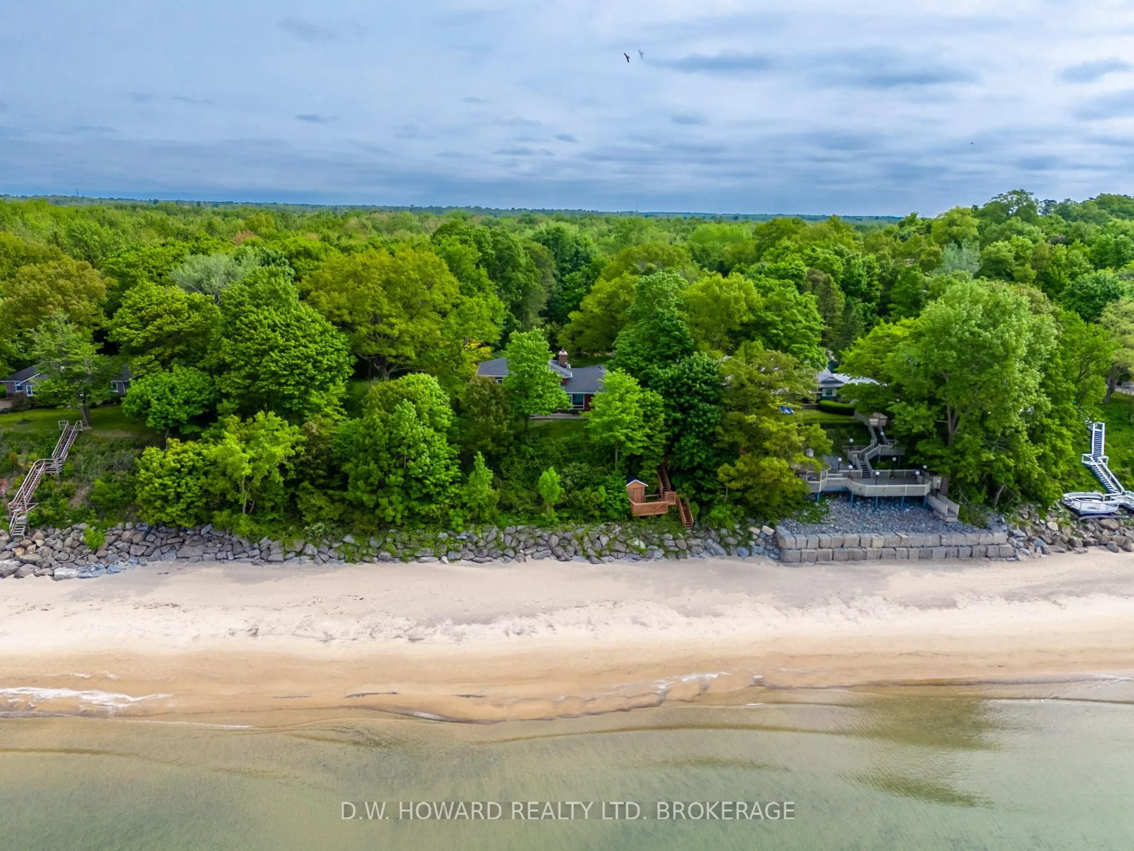 A pic from outside/outdoor area/front of a property/back of a property/a pic from drone, water/lake/river/ocean view for 5685 Firelane 27 Rd, Port Colborne Ontario L0S 1R0