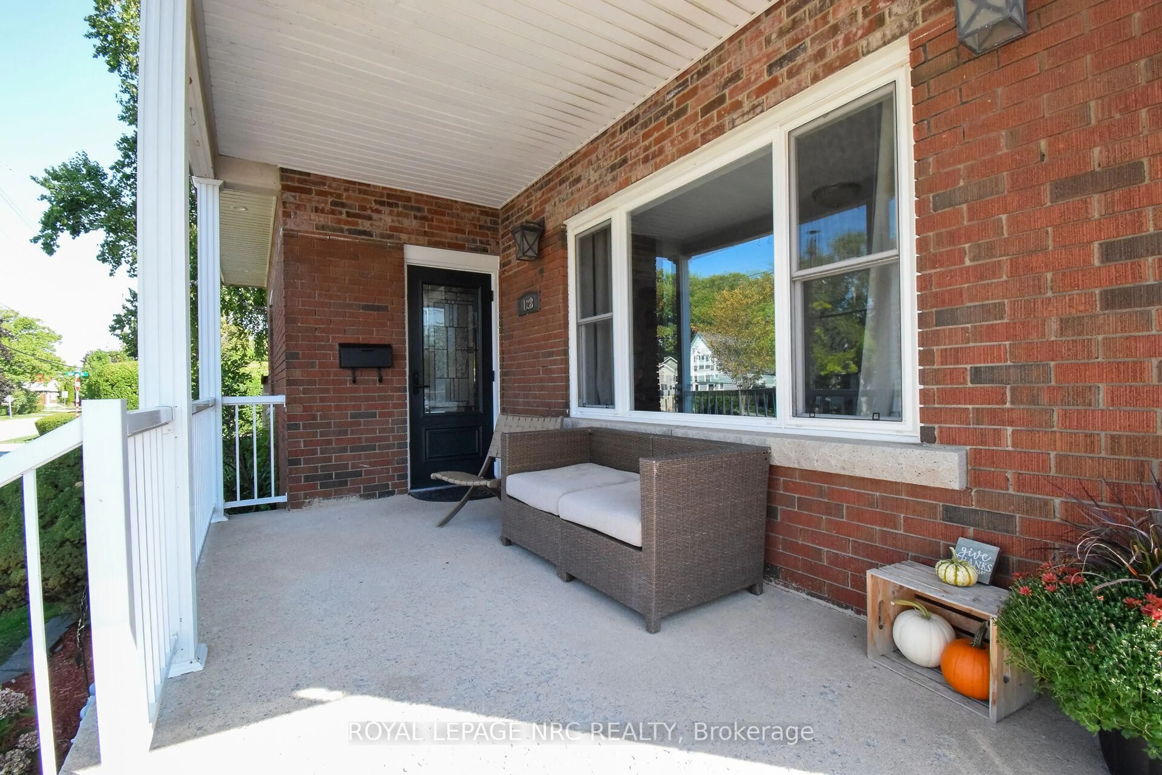 Unknown for 128 HAIG St, St. Catharines Ontario L2R 6L2