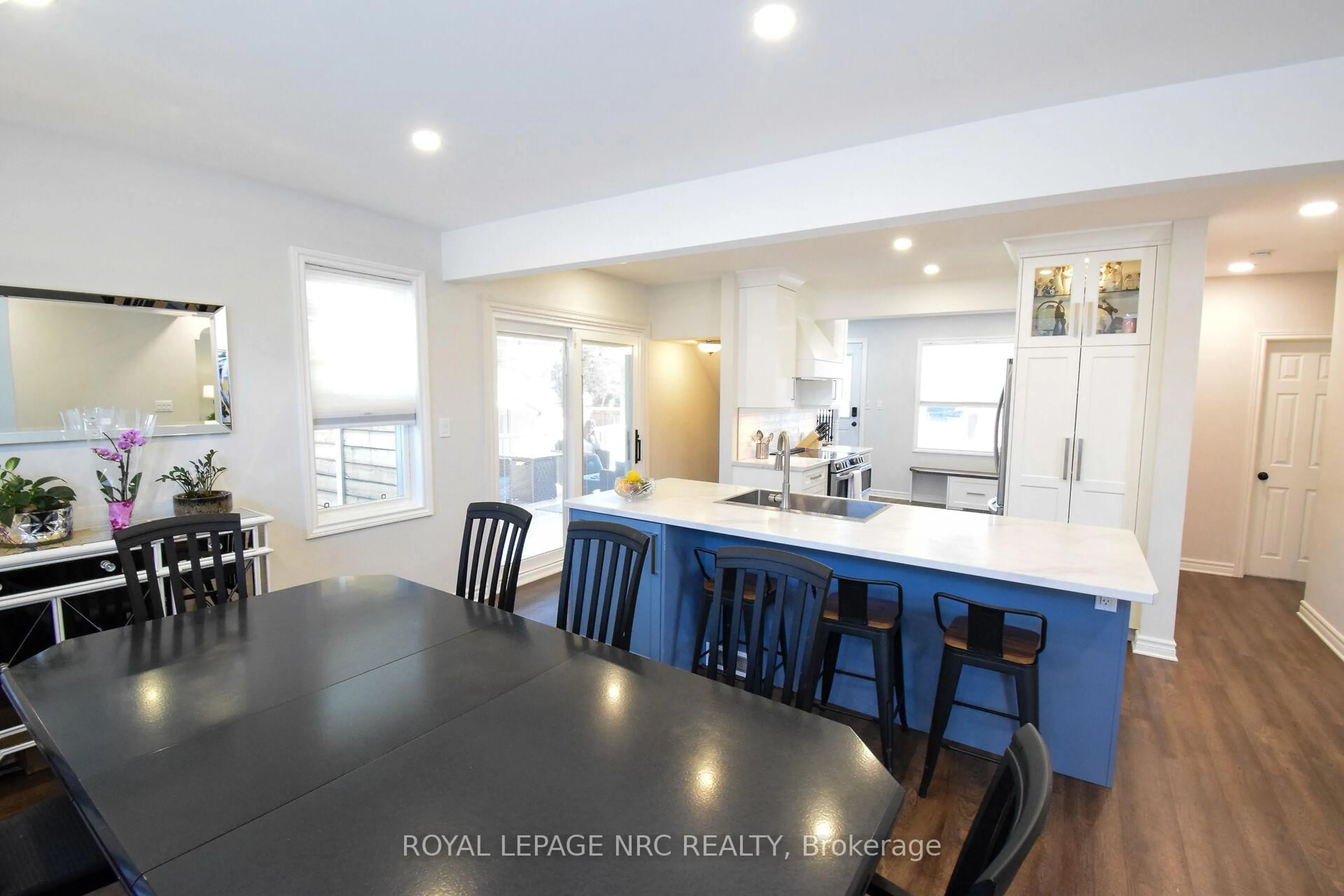 Open concept kitchen, unknown for 128 HAIG St, St. Catharines Ontario L2R 6L2