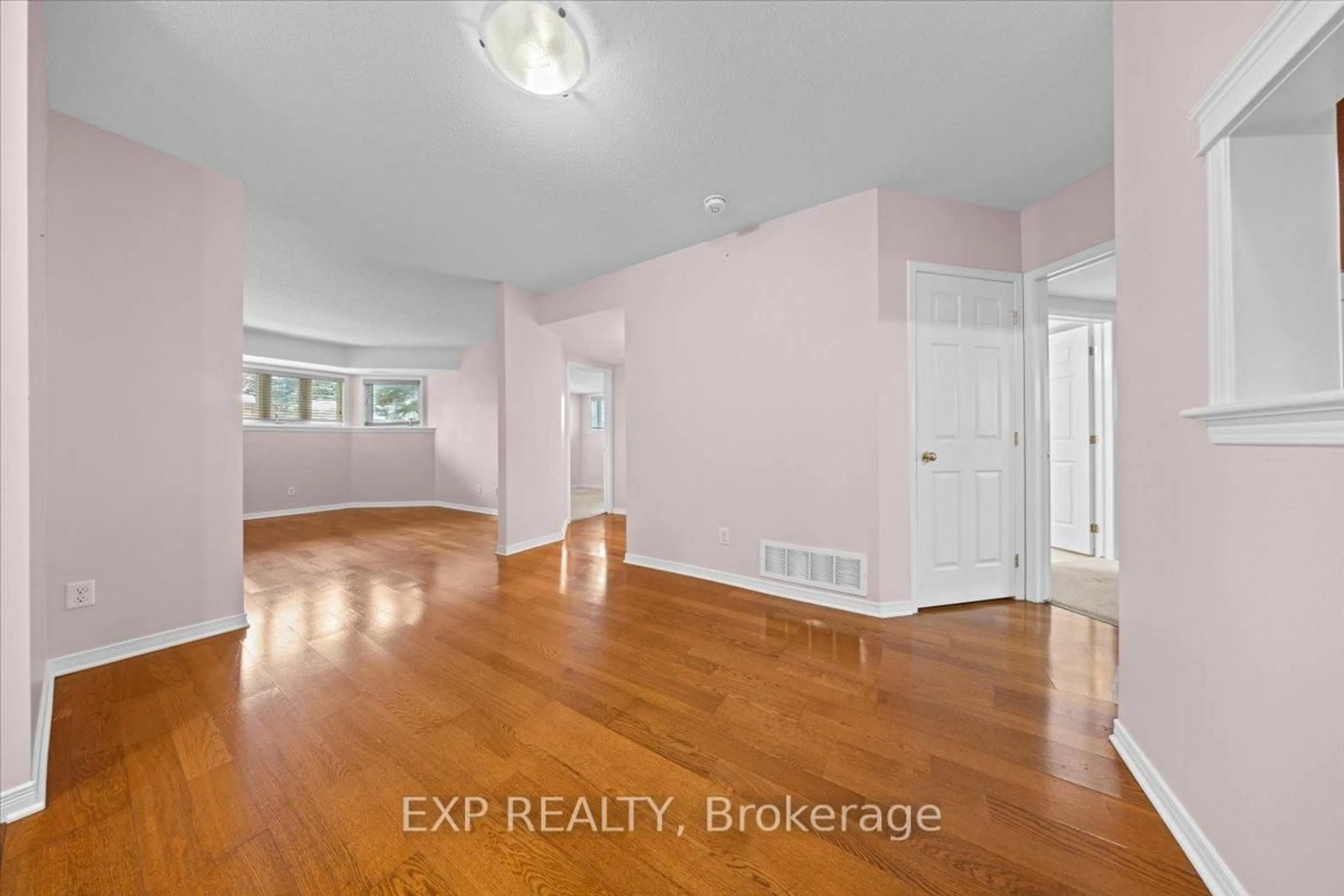 Unknown for 80 BRIARGATE Private #1, Ottawa Ontario K4A 0C3