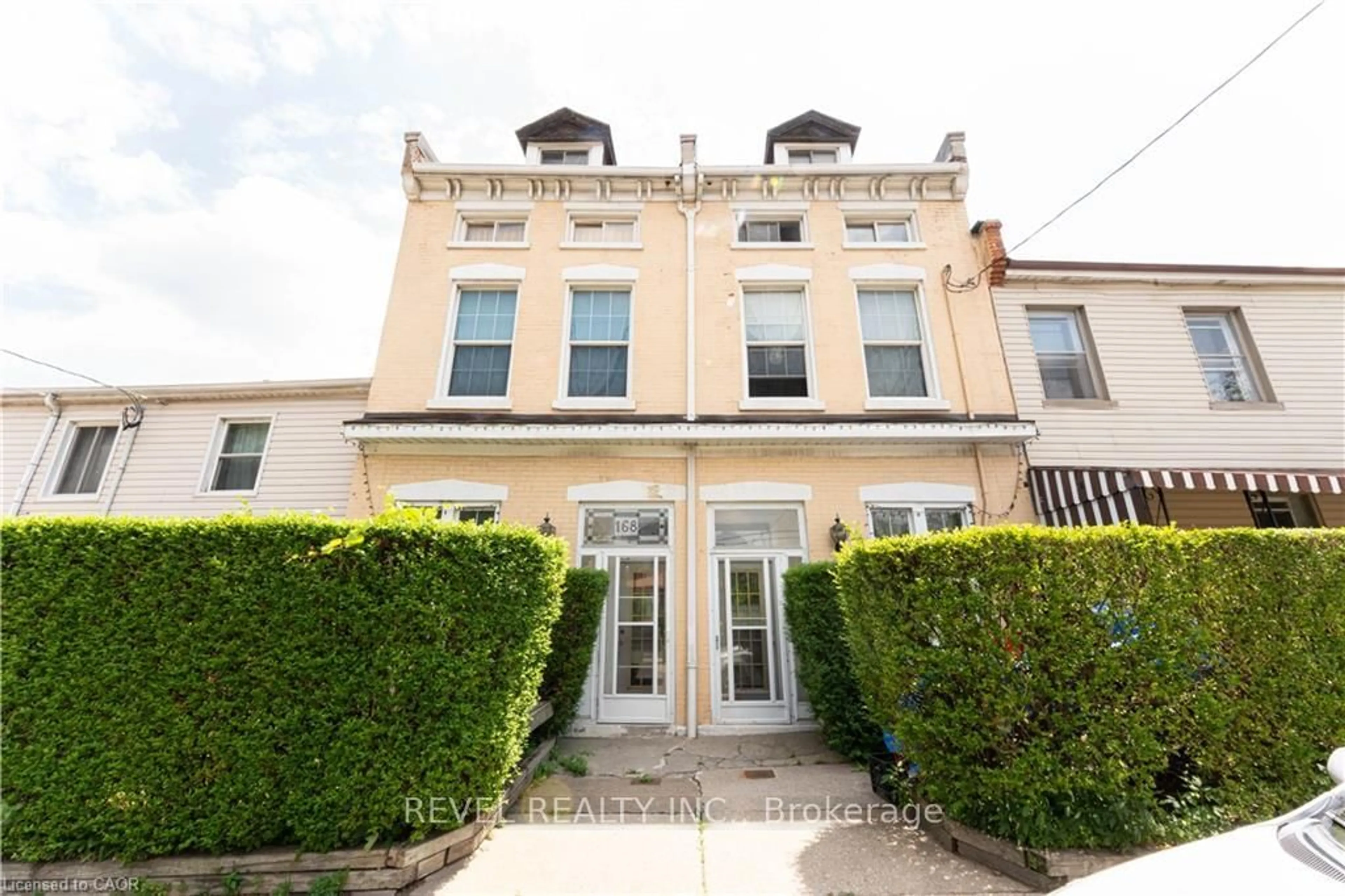 Unknown for 168 Macnab St, Hamilton Ontario L8R 2M4