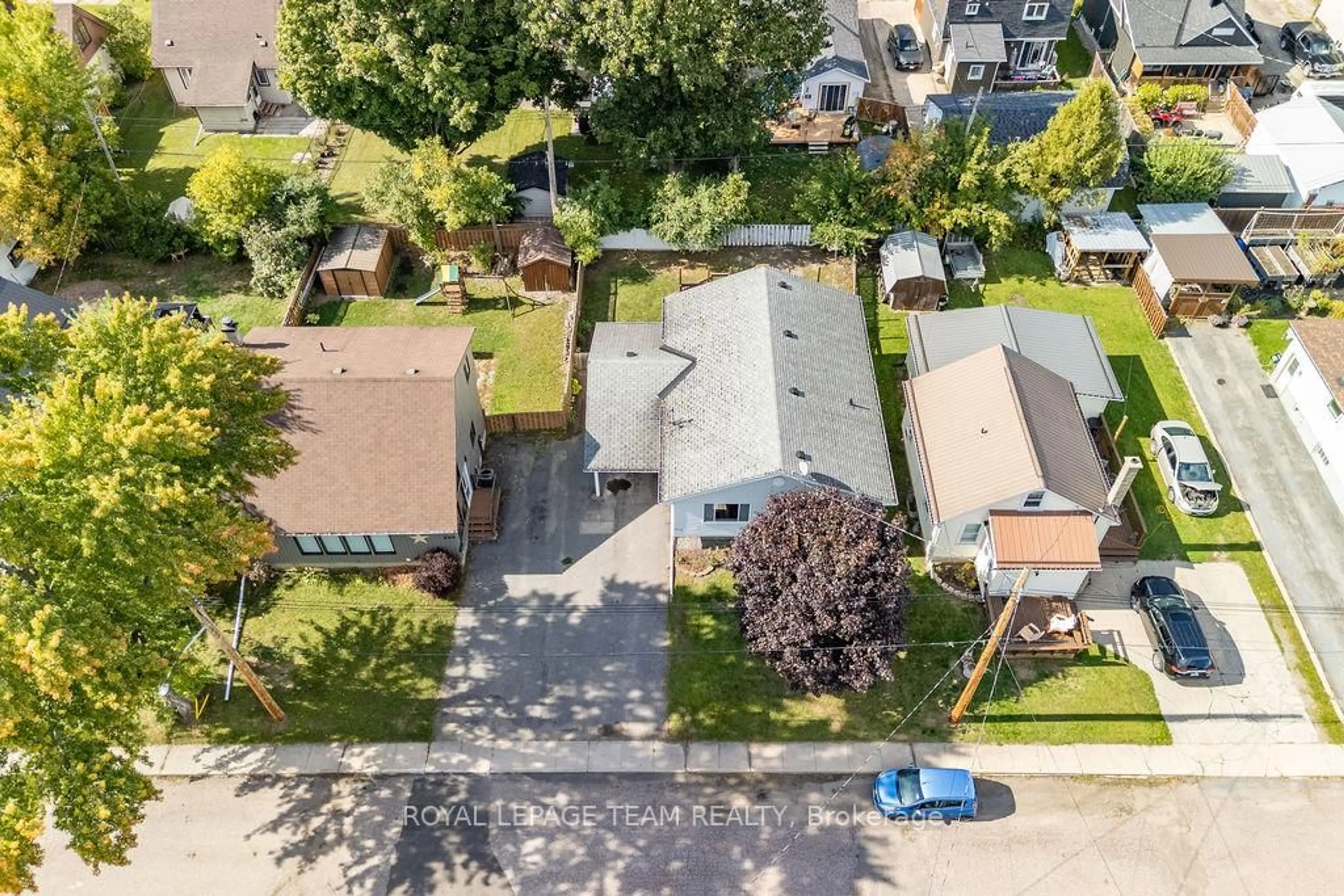 A pic from outside/outdoor area/front of a property/back of a property/a pic from drone, street for 218 Cameron Ave, Renfrew Ontario K7V 3V7