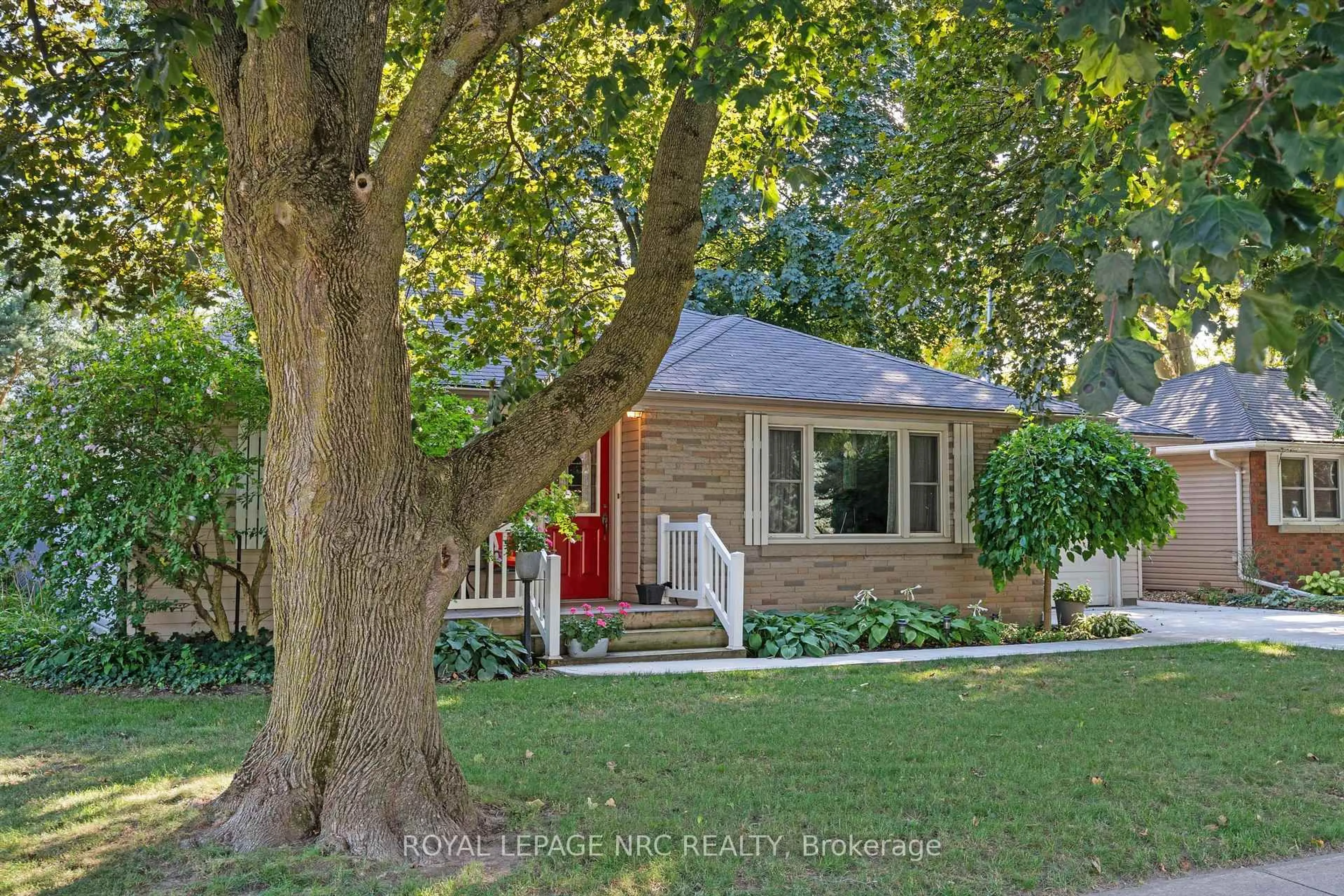 Unknown for 3360 Menno St, Lincoln Ontario L0R 2C0