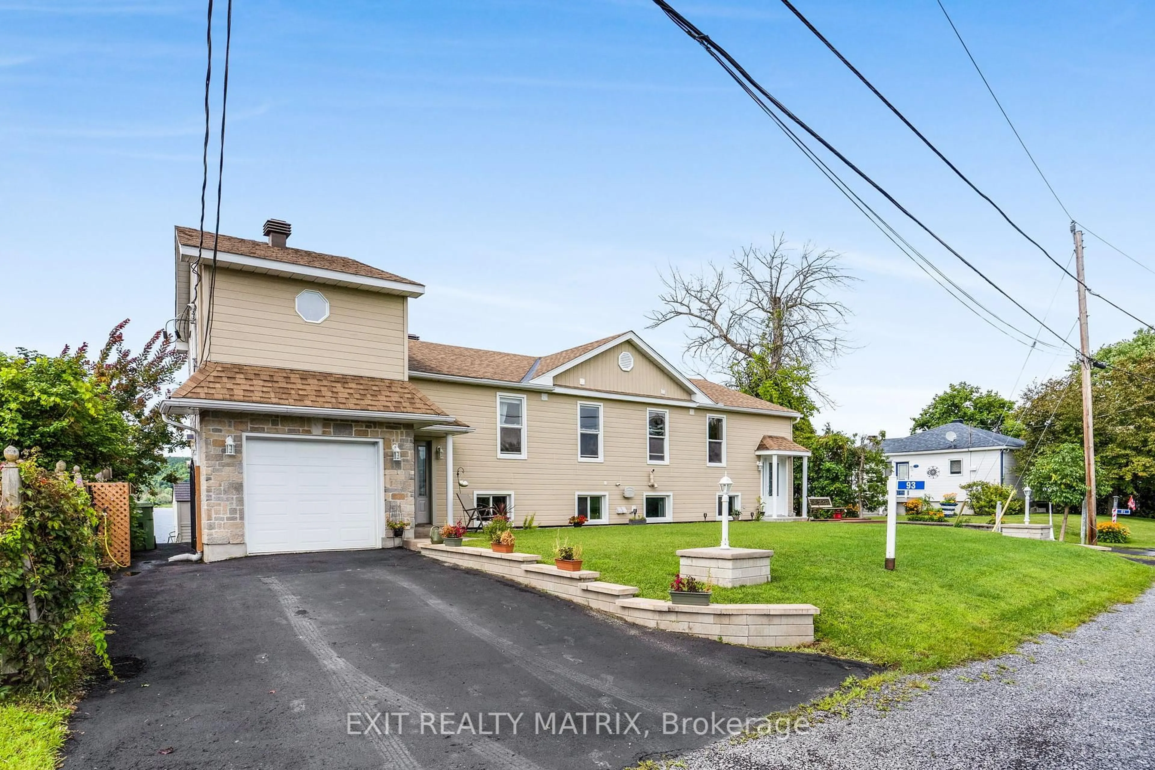 A pic from outside/outdoor area/front of a property/back of a property/a pic from drone, street for 93 MONTPETIT St, Champlain Ontario K0B 1K0