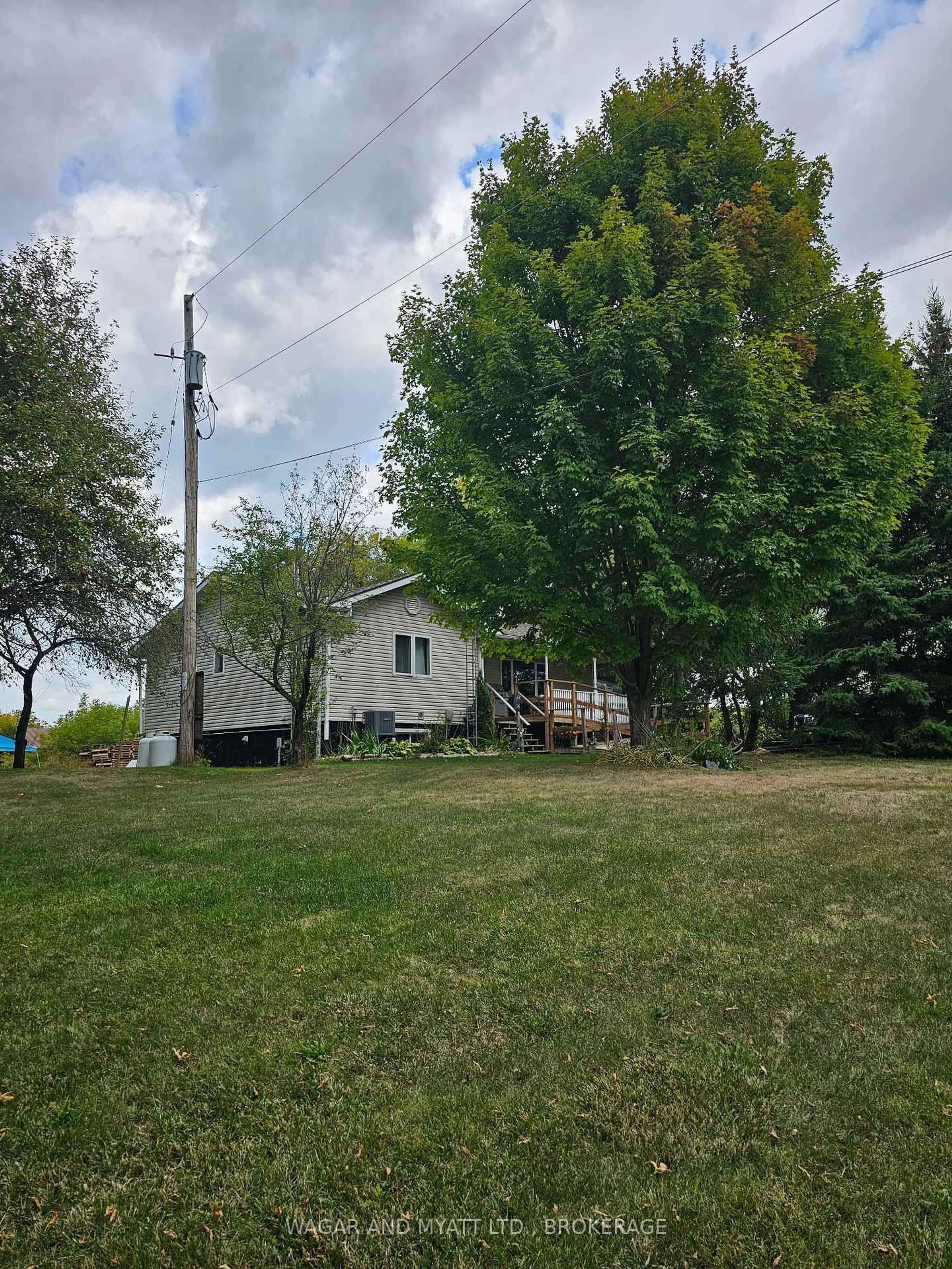 A pic from outside/outdoor area/front of a property/back of a property/a pic from drone, unknown for 609 LOWER SLASH Rd, Tyendinaga Ontario K0K 1X0