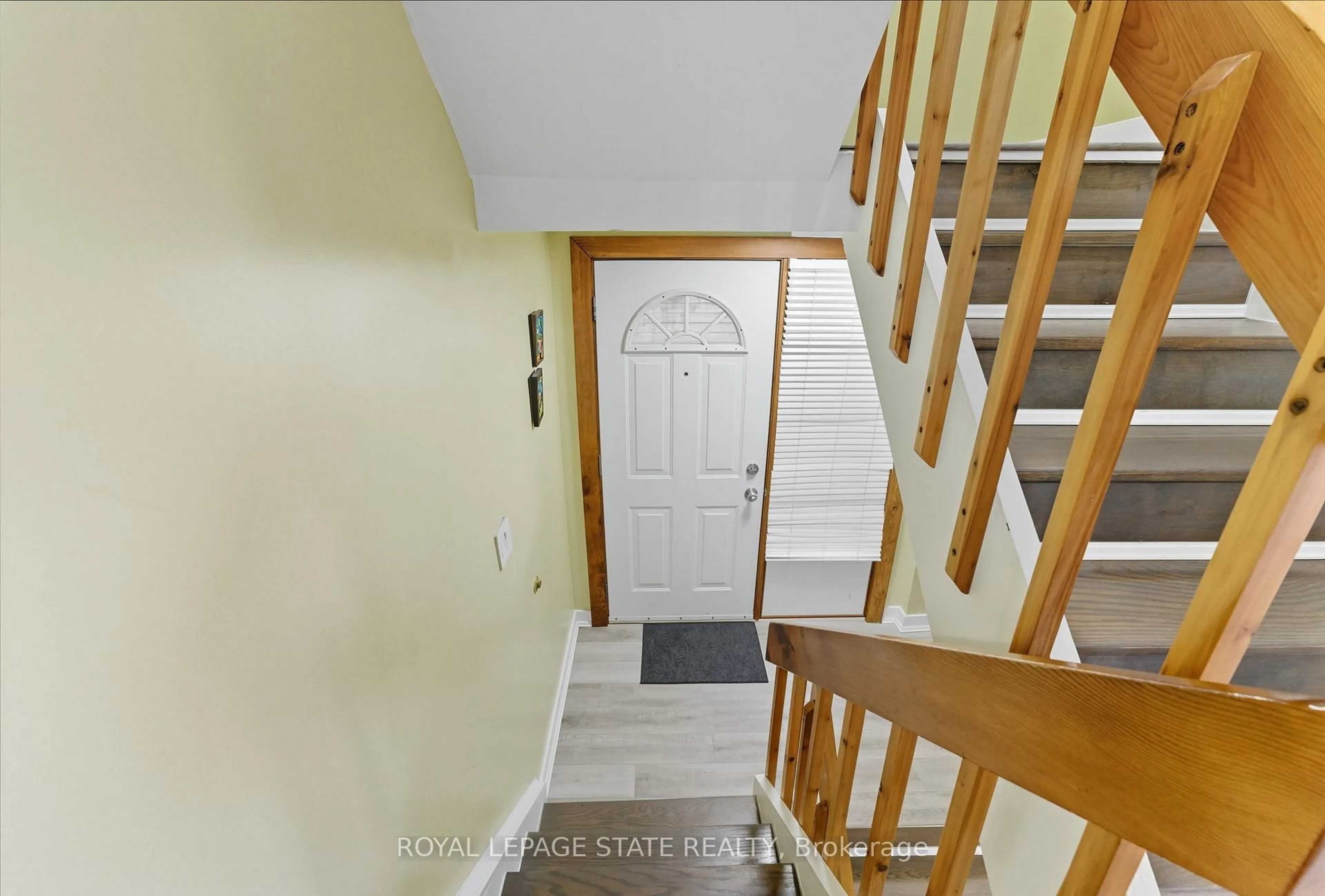 Unknown for 1300 Upper Ottawa St #6, Hamilton Ontario L8W 1M8