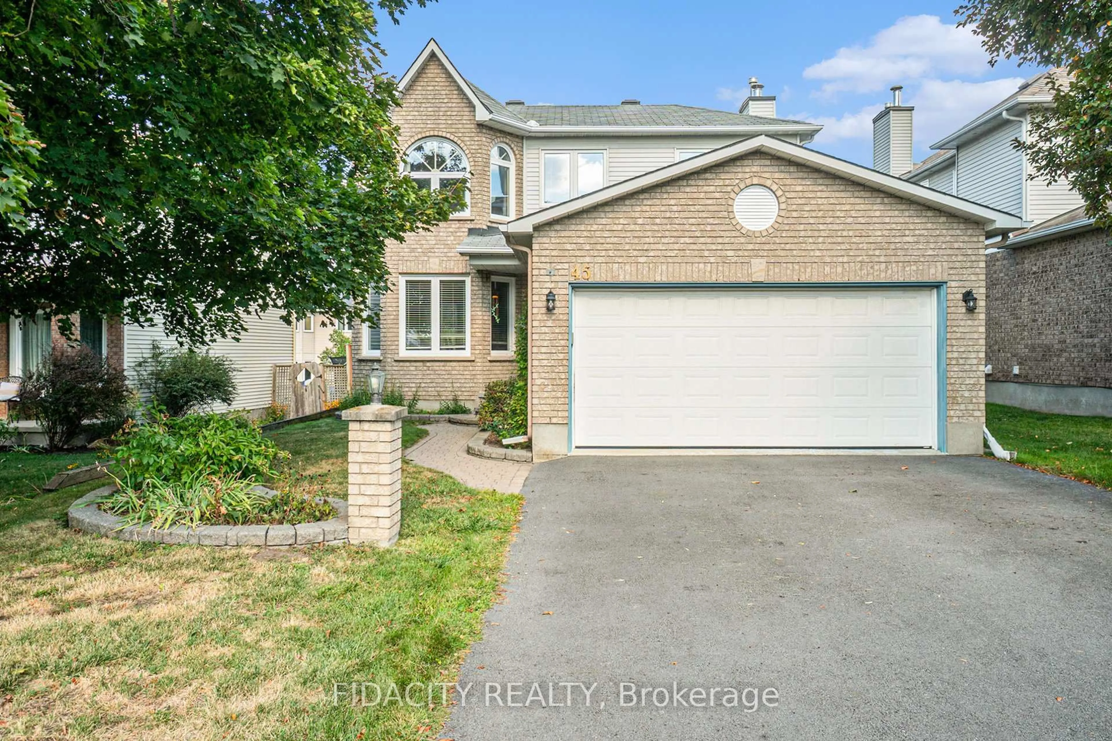 Unknown for 45 Rowe Dr, Kanata Ontario K2L 3Y9