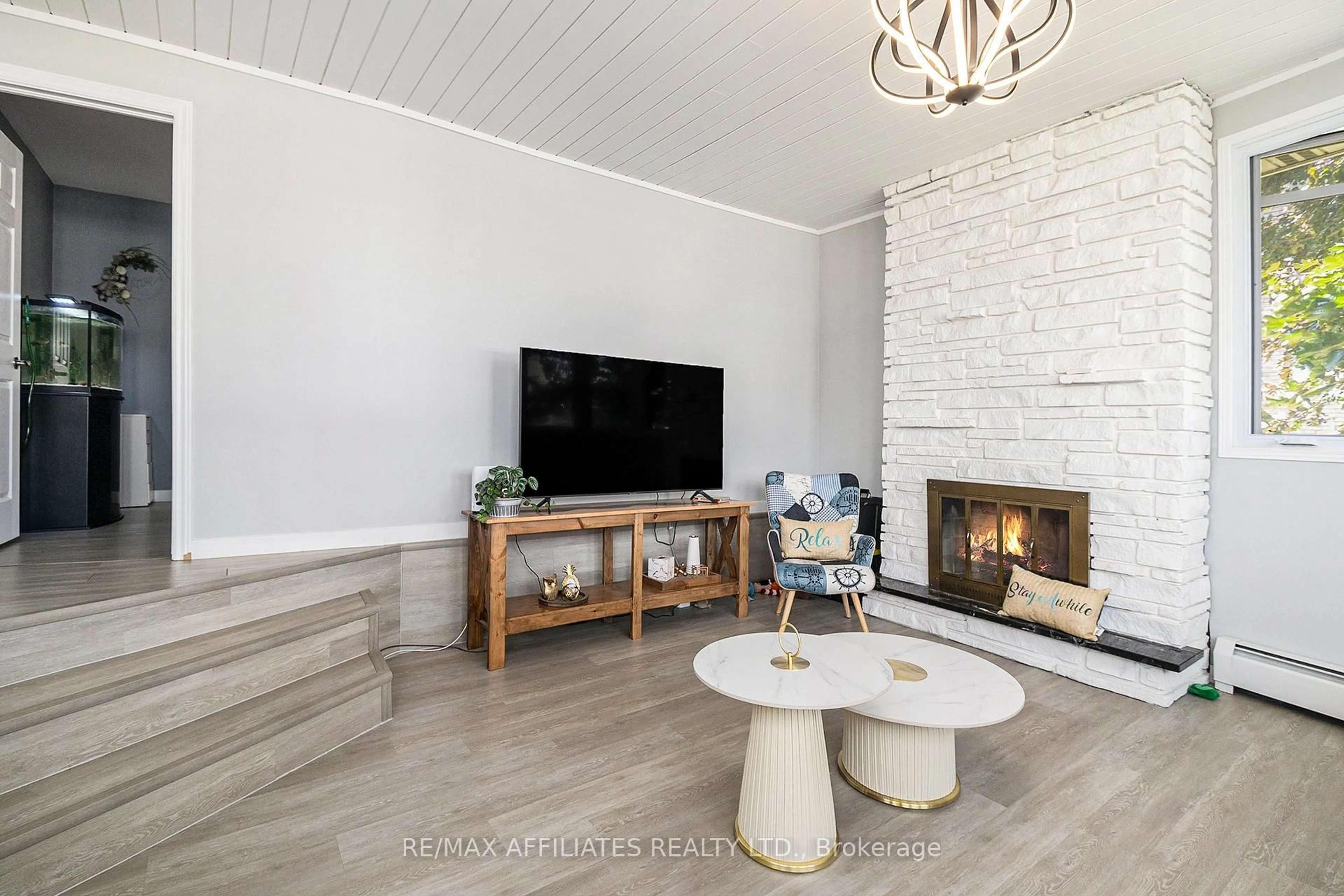 Living room with furniture, unknown for 170 Rue Principale Rd, The Nation Ontario K0A 3C0