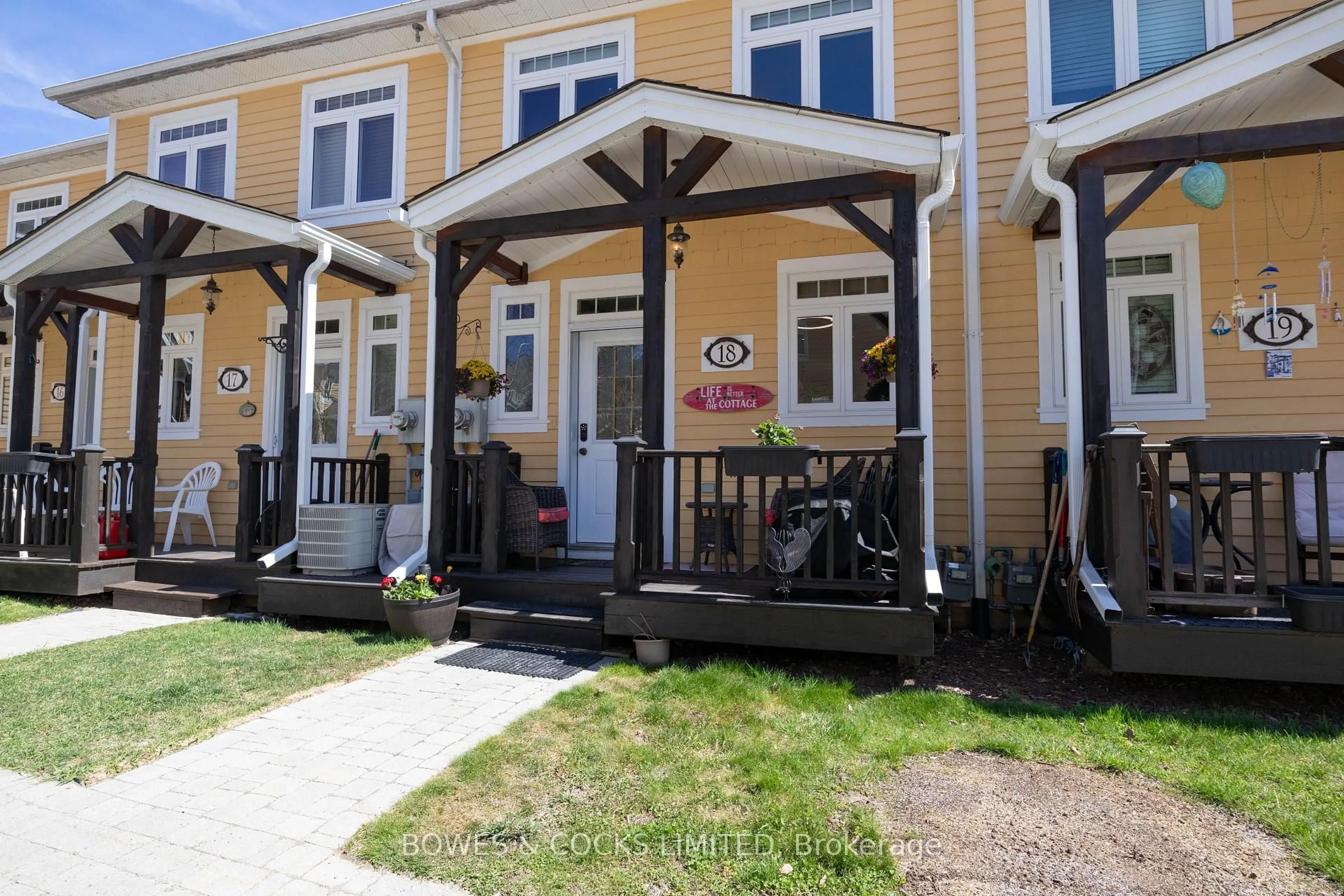 Patio, street for 1579 Anstruther Lake Rd #18, North Kawartha Ontario K0L 1A0