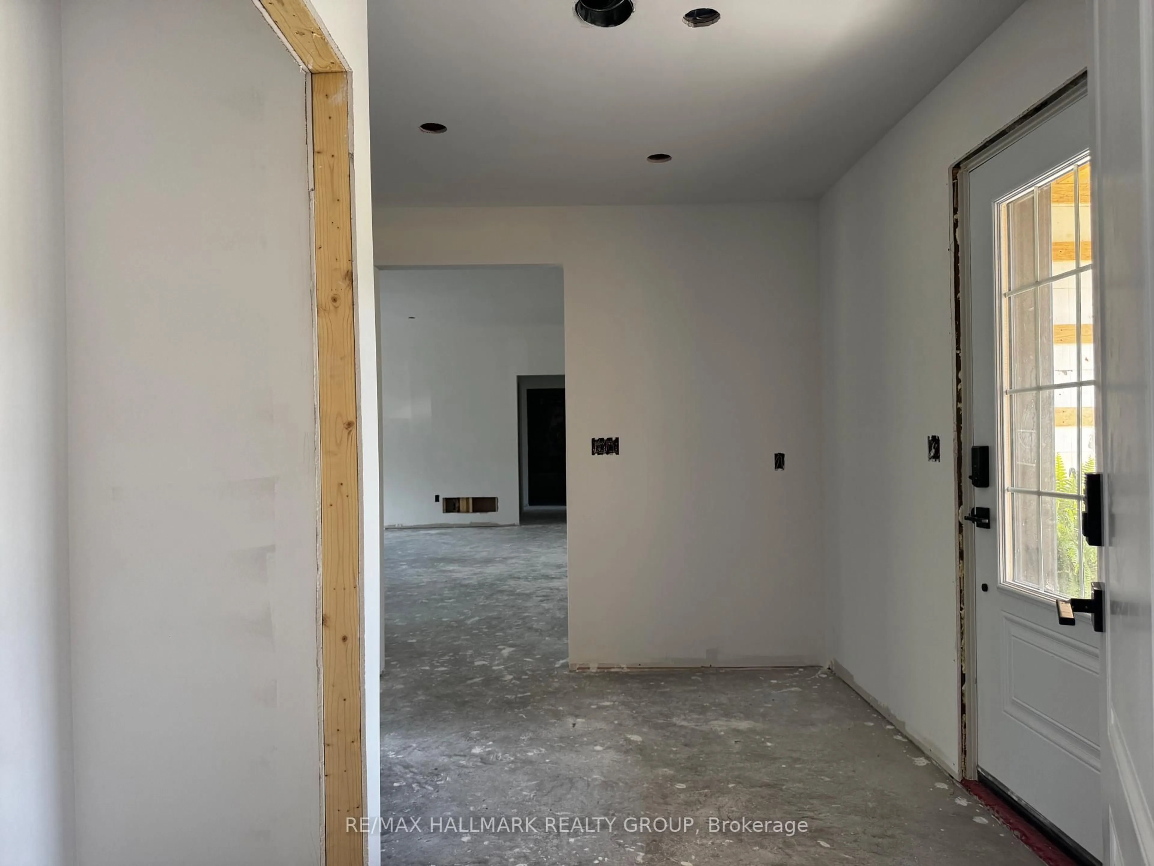 A pic of a room for 6813 Charleville Rd, Augusta Ontario K0E 1T0