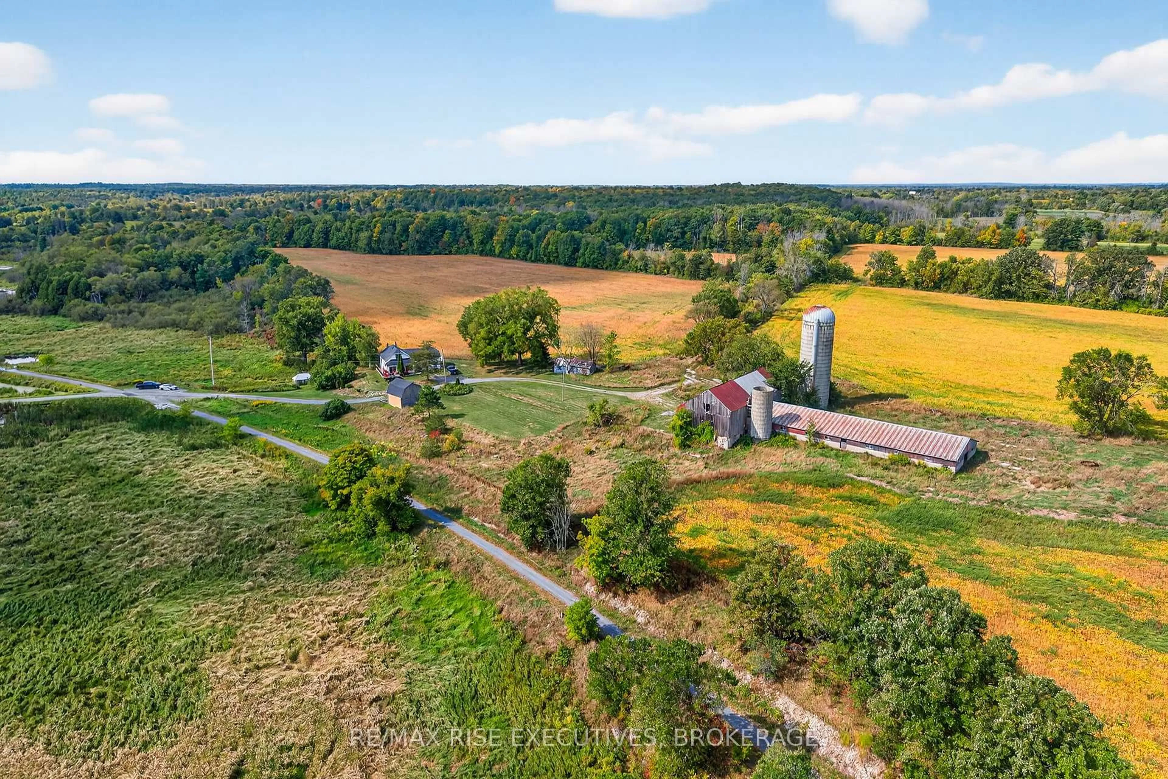 A pic from outside/outdoor area/front of a property/back of a property/a pic from drone, unknown for 4121 Graham Rd, Harrowsmith Ontario K0H 1V0