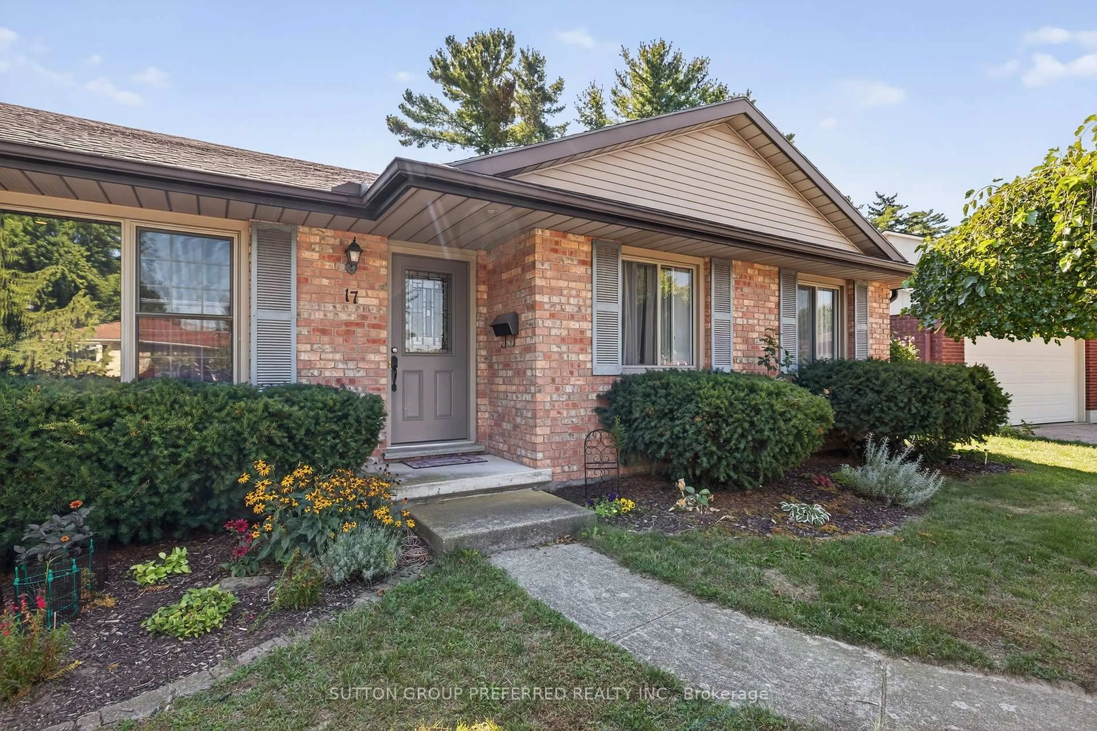 Home with brick exterior material, street for 17 Clear Valley Rd, Tillsonburg Ontario N4G 4X9