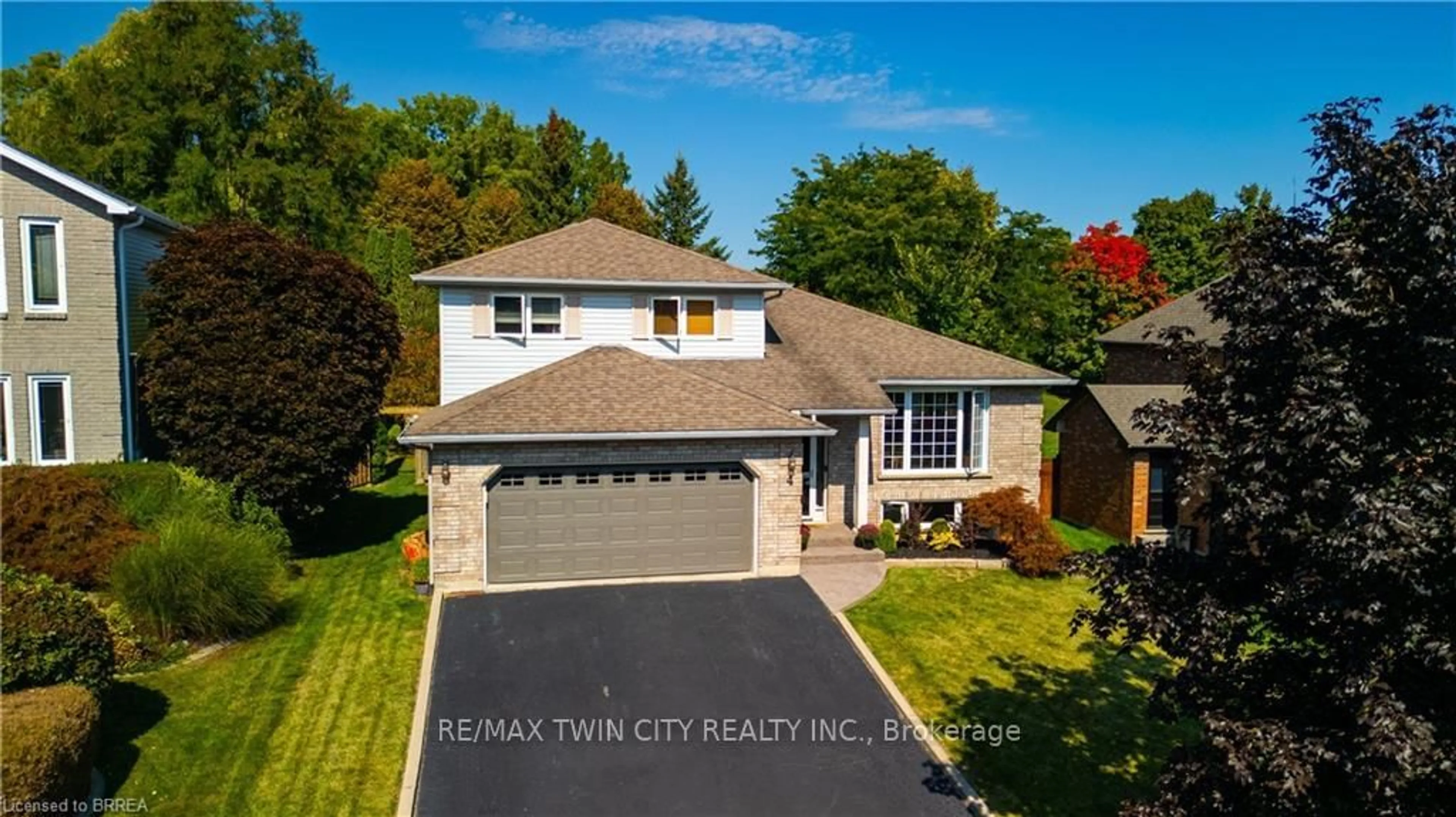 Unknown for 4 Macbride Crt, Brantford Ontario N3T 6J1