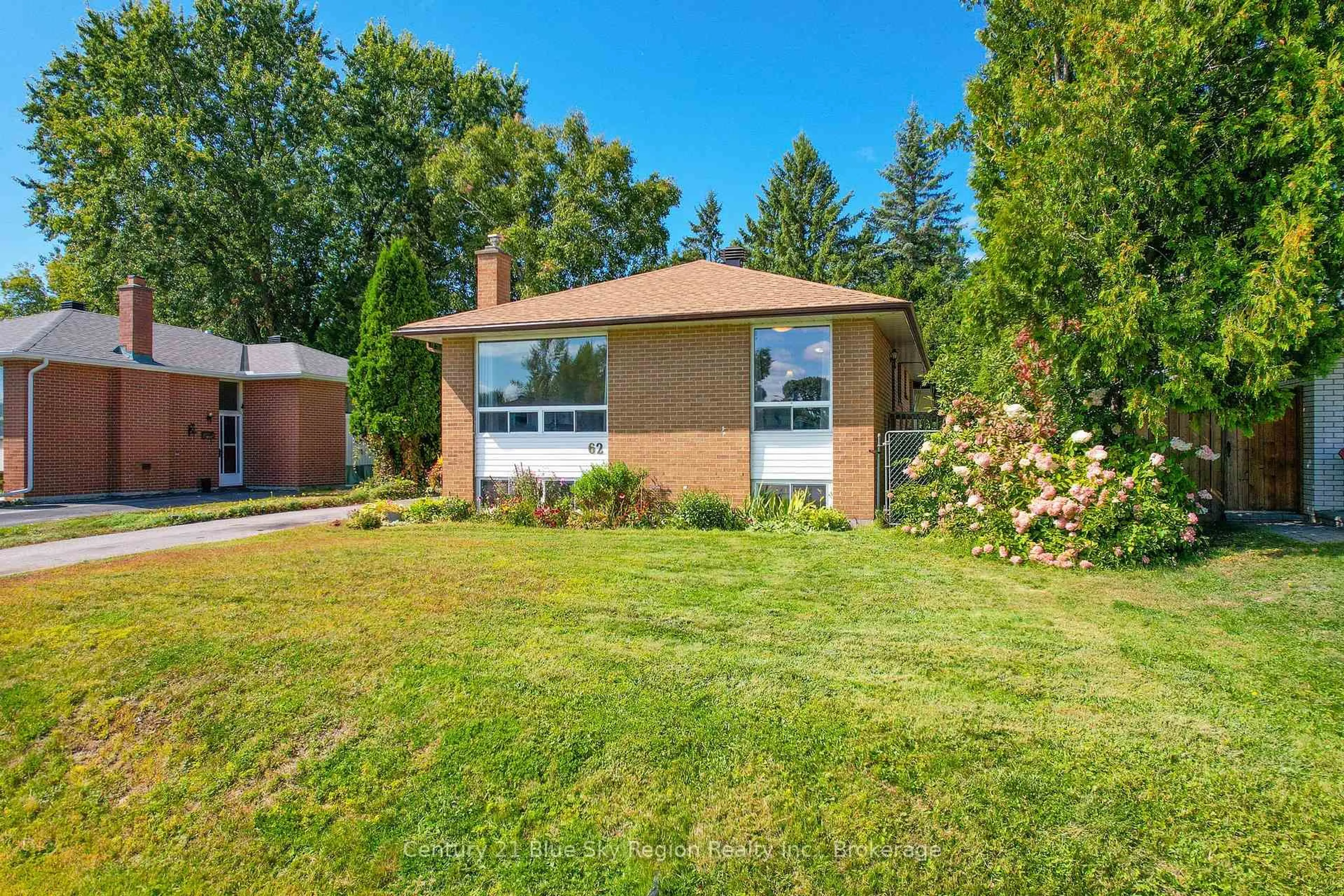 Home with brick exterior material, street for 62 Strathcona Dr, North Bay Ontario P1A 2N1