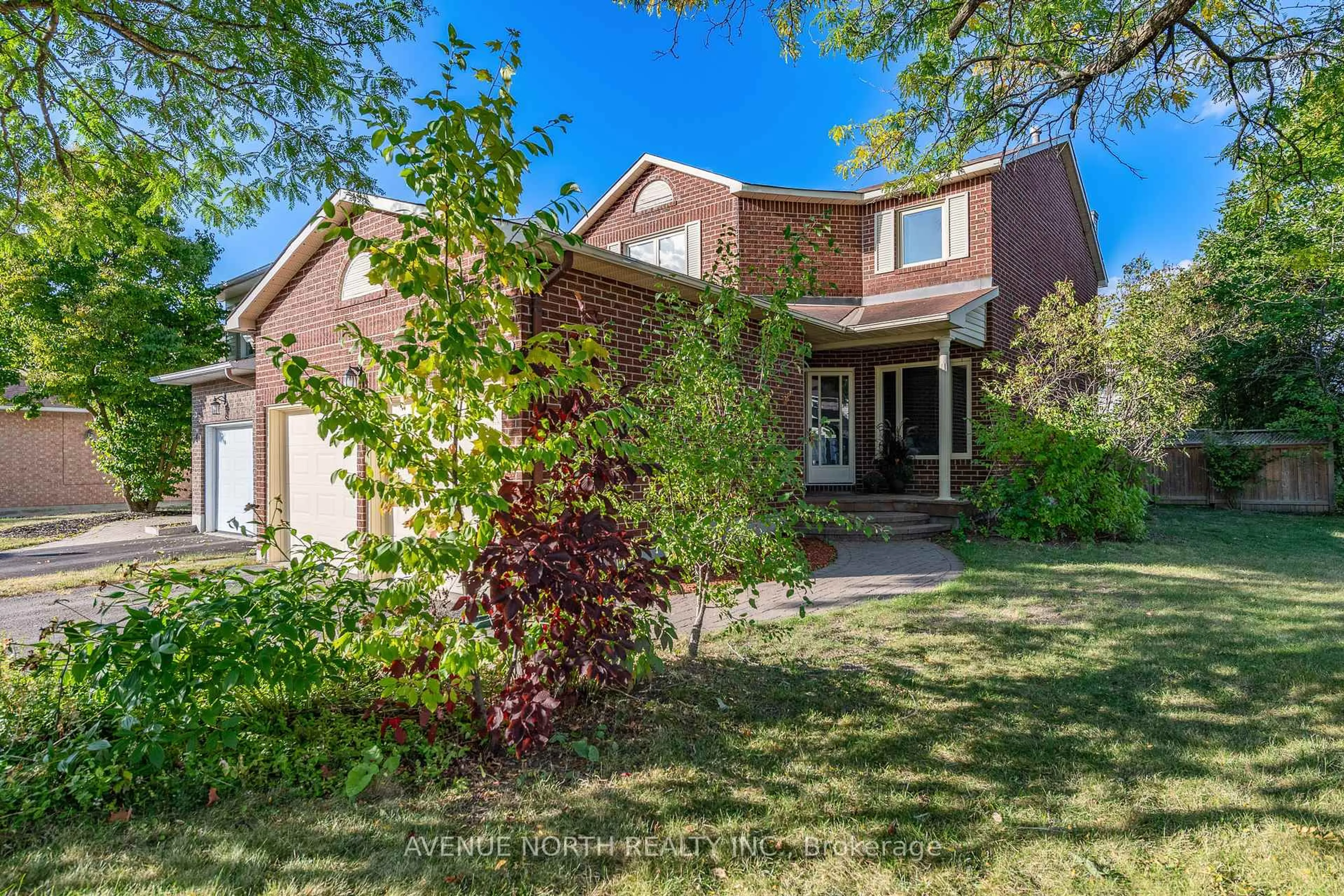 Home with brick exterior material, street for 2 CHICKASAW Cres, Kanata Ontario K2M 1M3