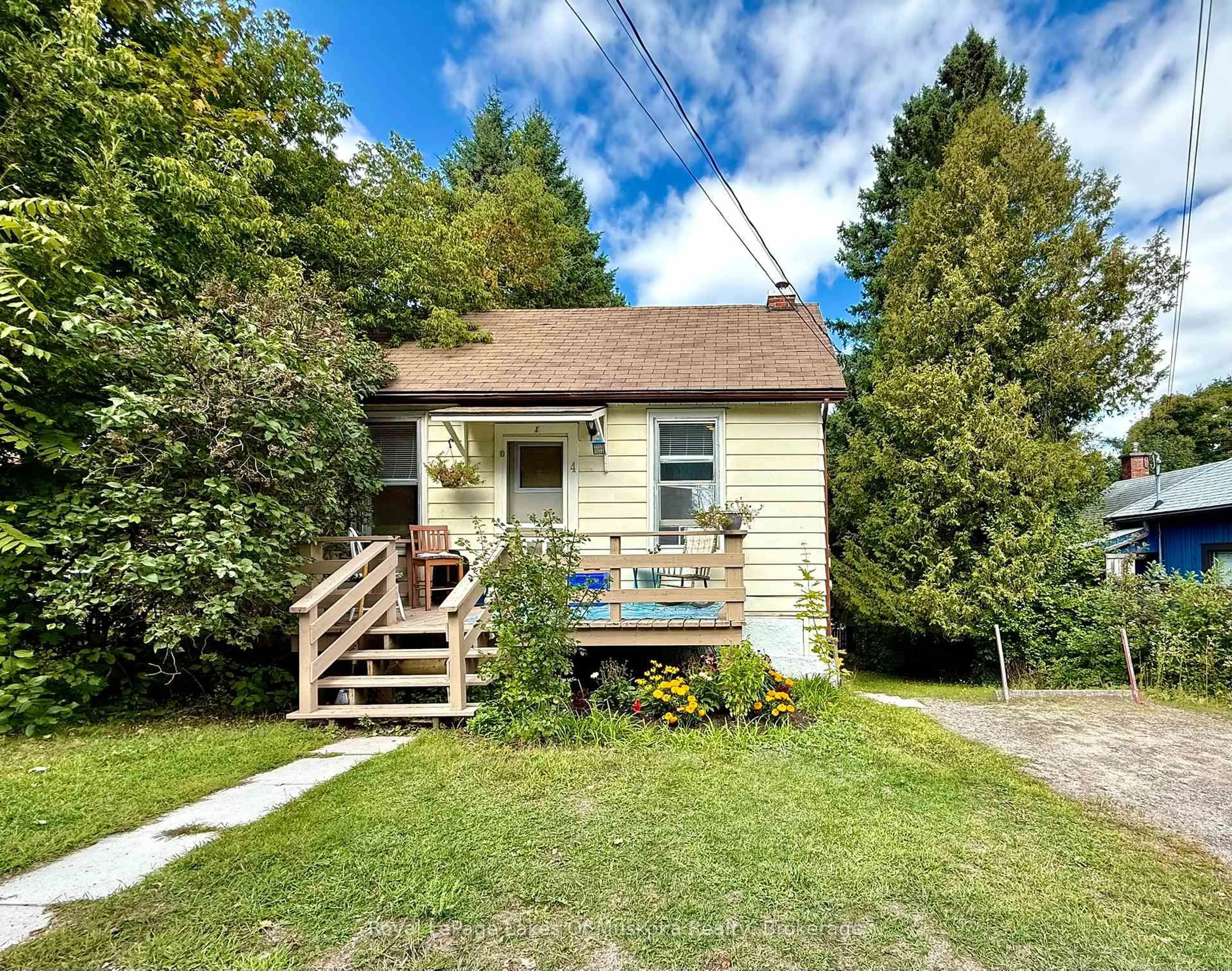 Shed for 4 Duncan St, Huntsville Ontario P1H 1W4