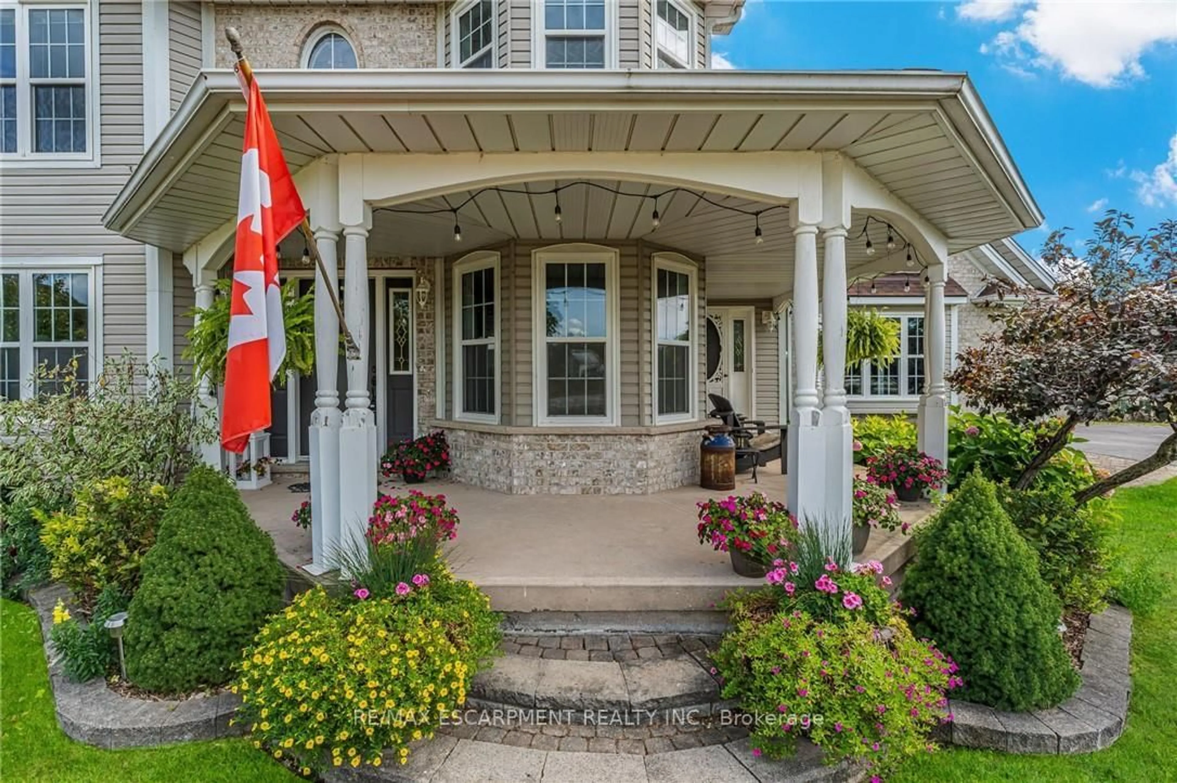 Indoor entryway for 9544 DAVID St, West Lincoln Ontario N0A 1C0