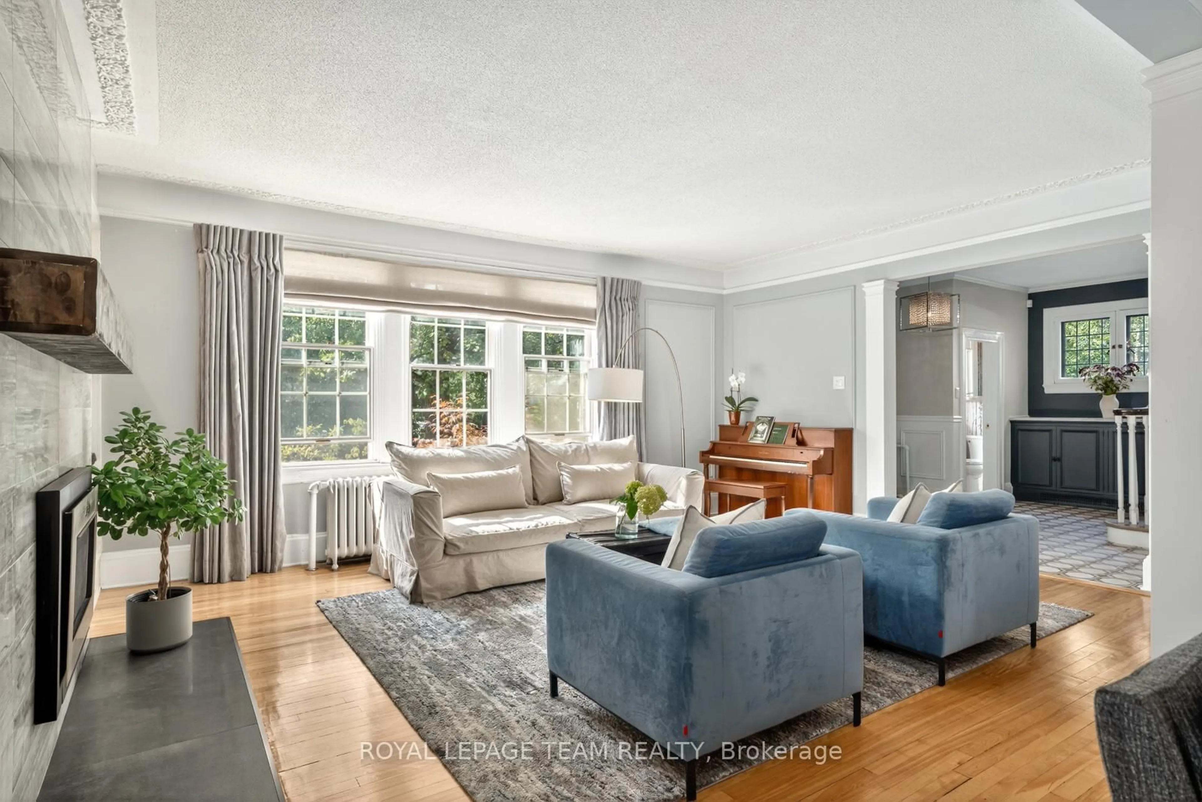 Living room with furniture, unknown for 301 Buena Vista Rd, Ottawa Ontario K1M 0W1