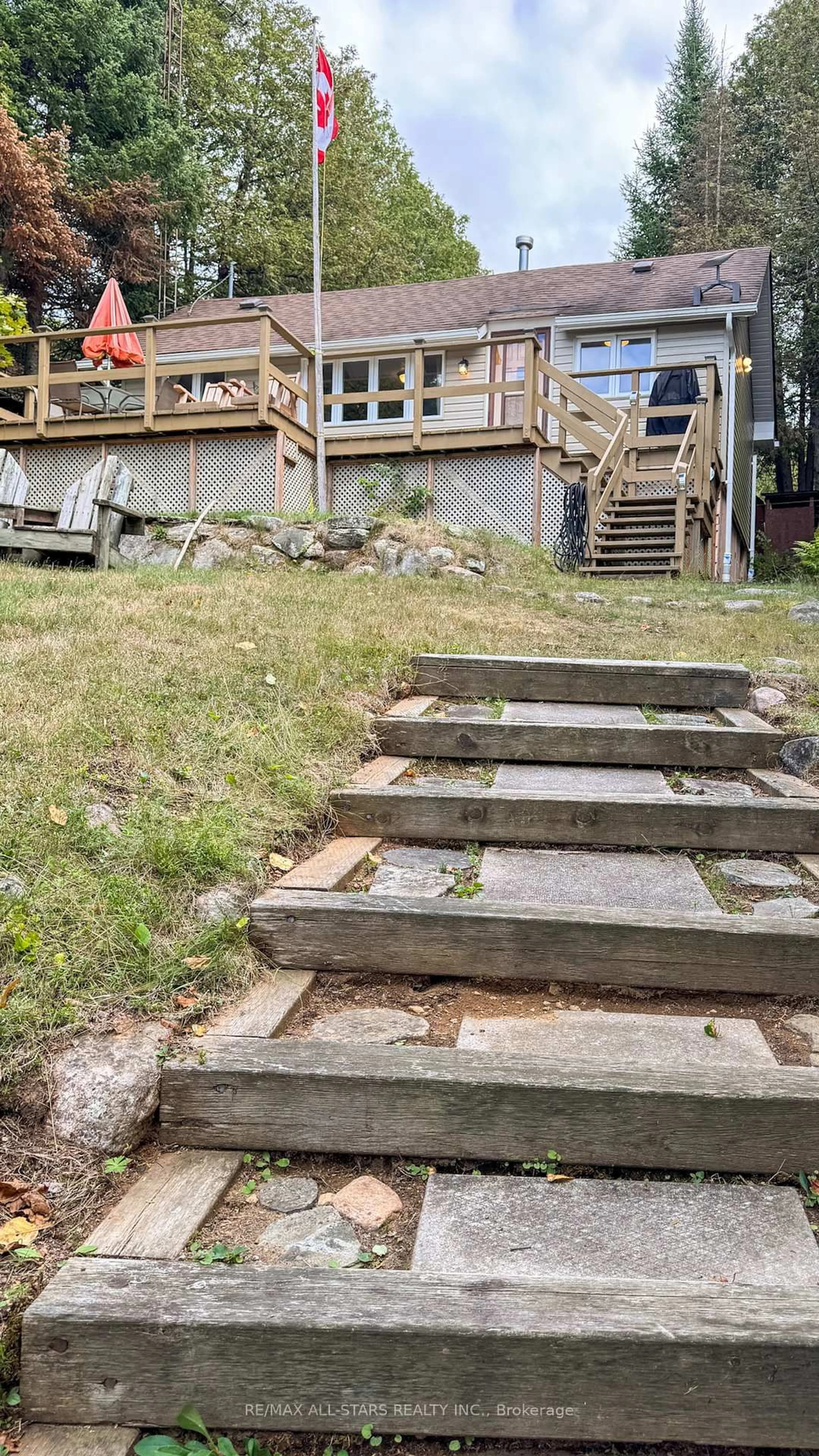 Stairs for 170 Couchs Rd, North Kawartha Ontario K0L 1A0