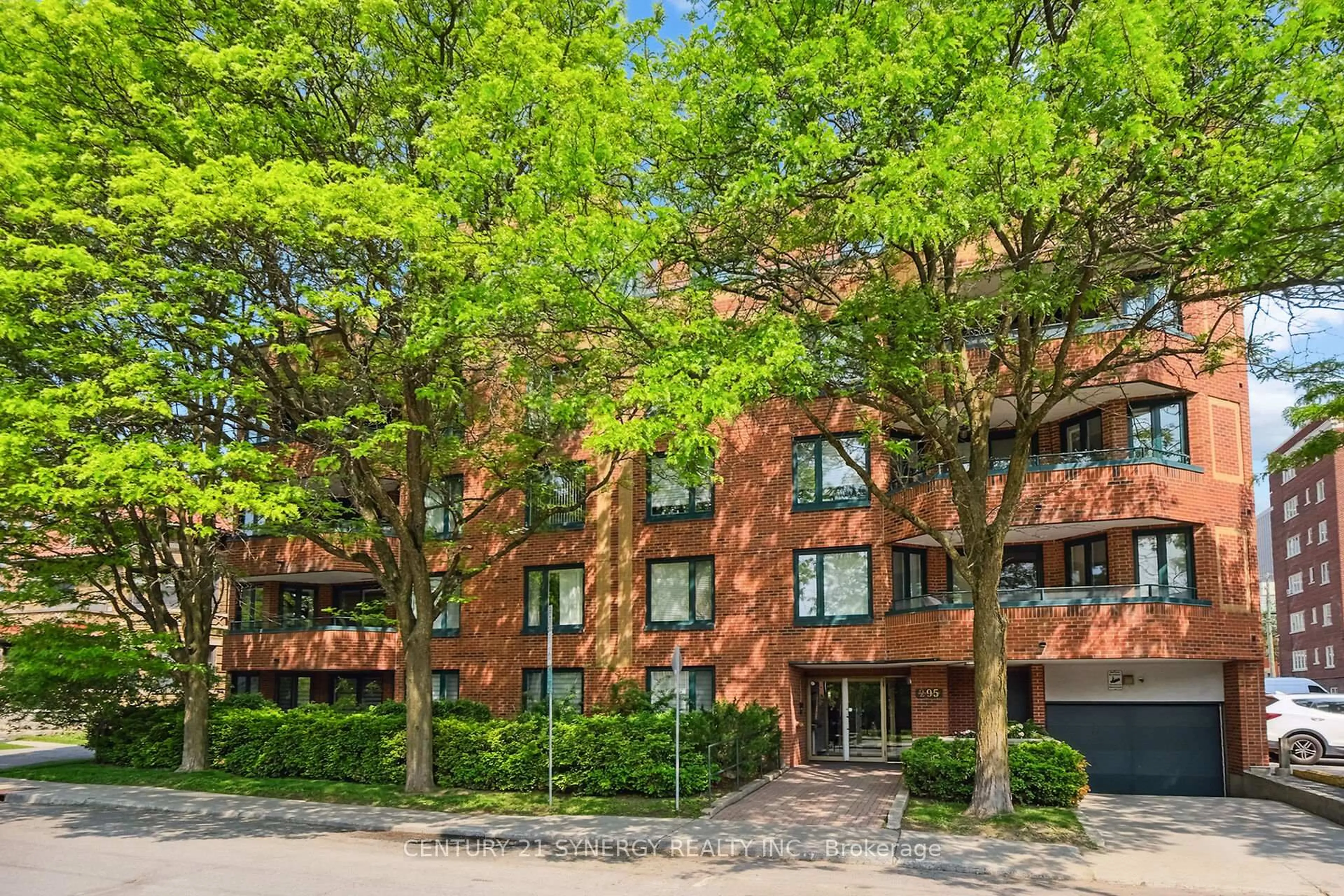 Home with brick exterior material, street for 295 Gilmour St #104, Ottawa Ontario K2P 0P7