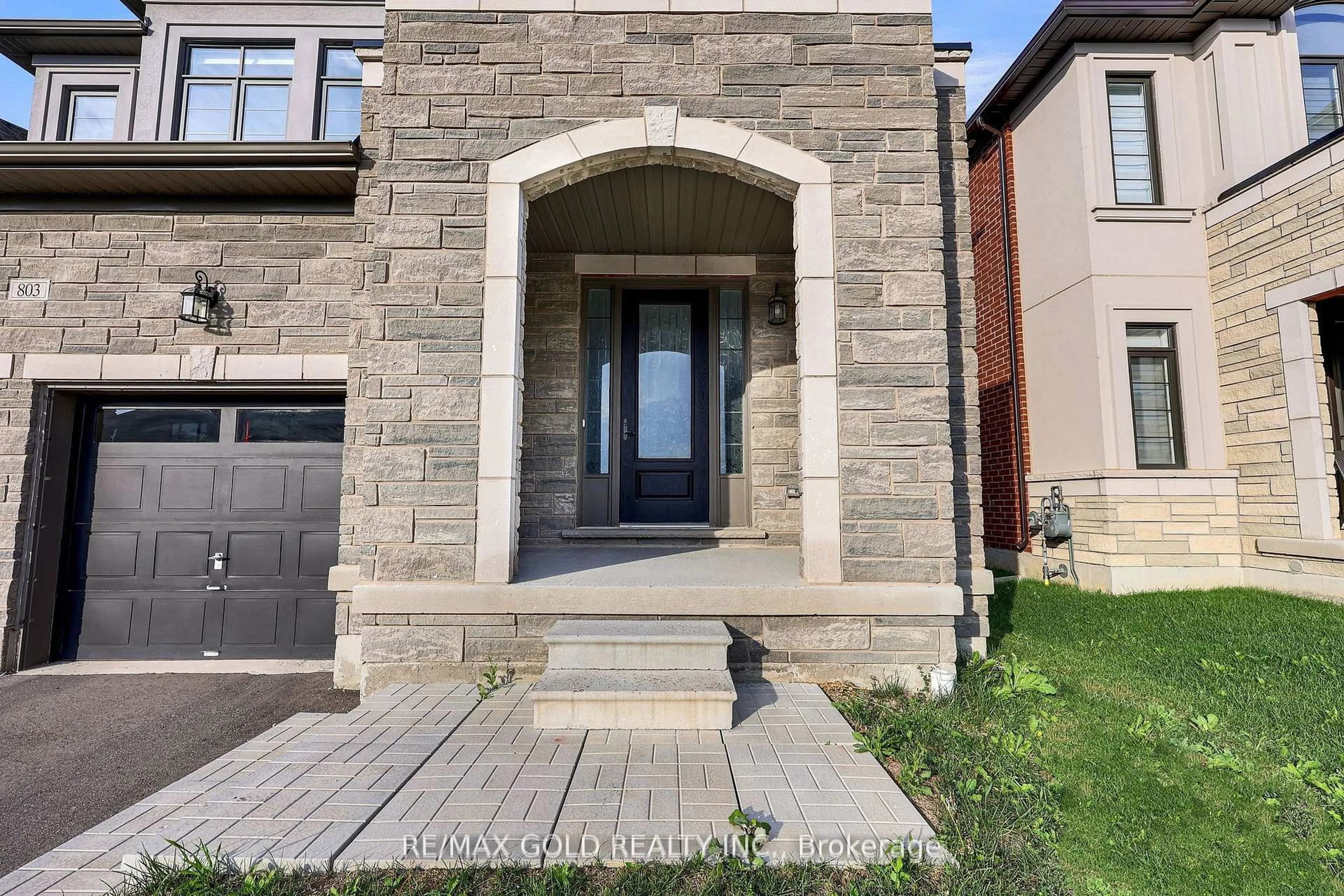 Home with brick exterior material, street for 803 Queenston Blvd, Woodstock Ontario N4T 0M5