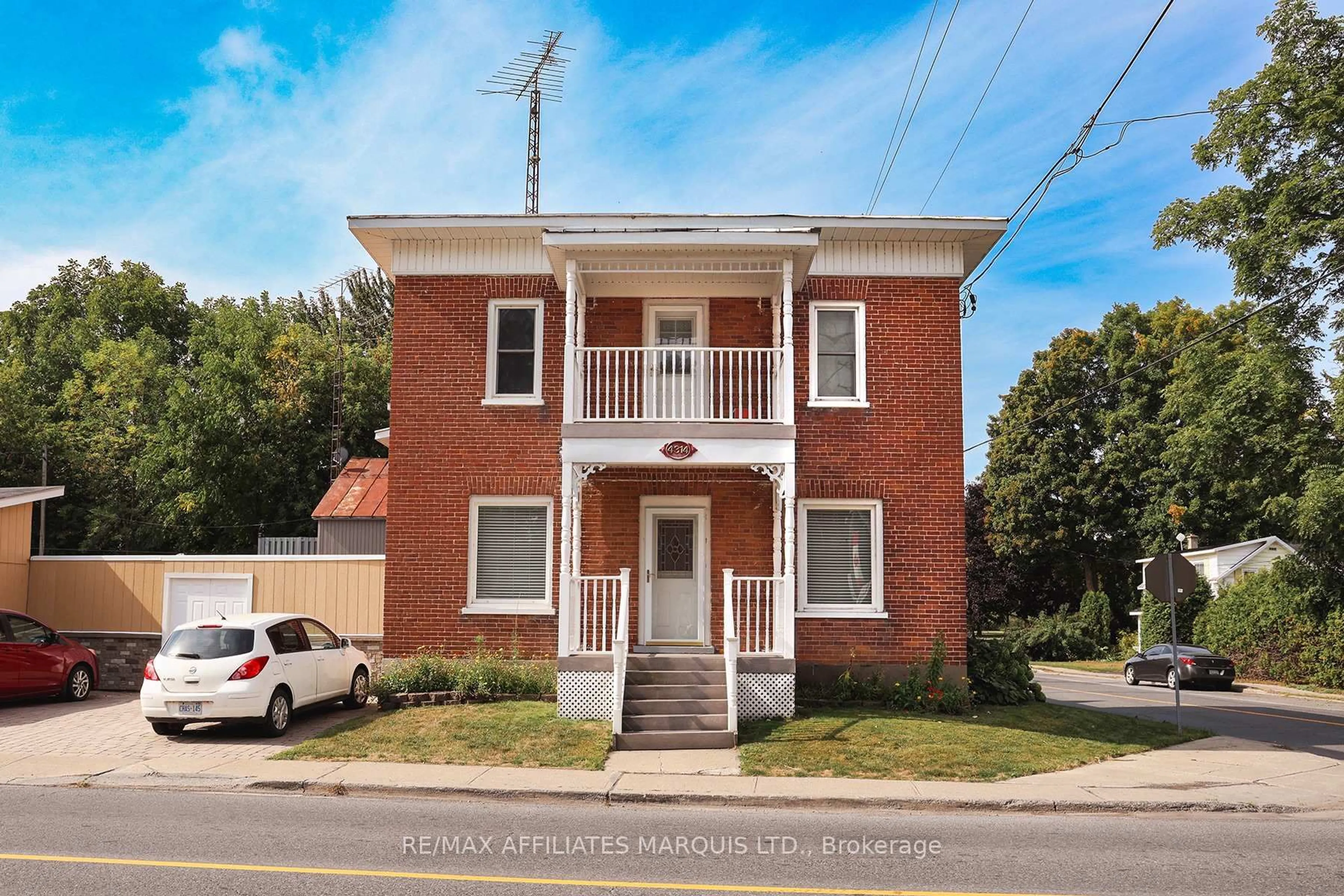 Home with brick exterior material, building for 4314 COUNTY ROAD 31 Rd, South Dundas Ontario K0C 2H0
