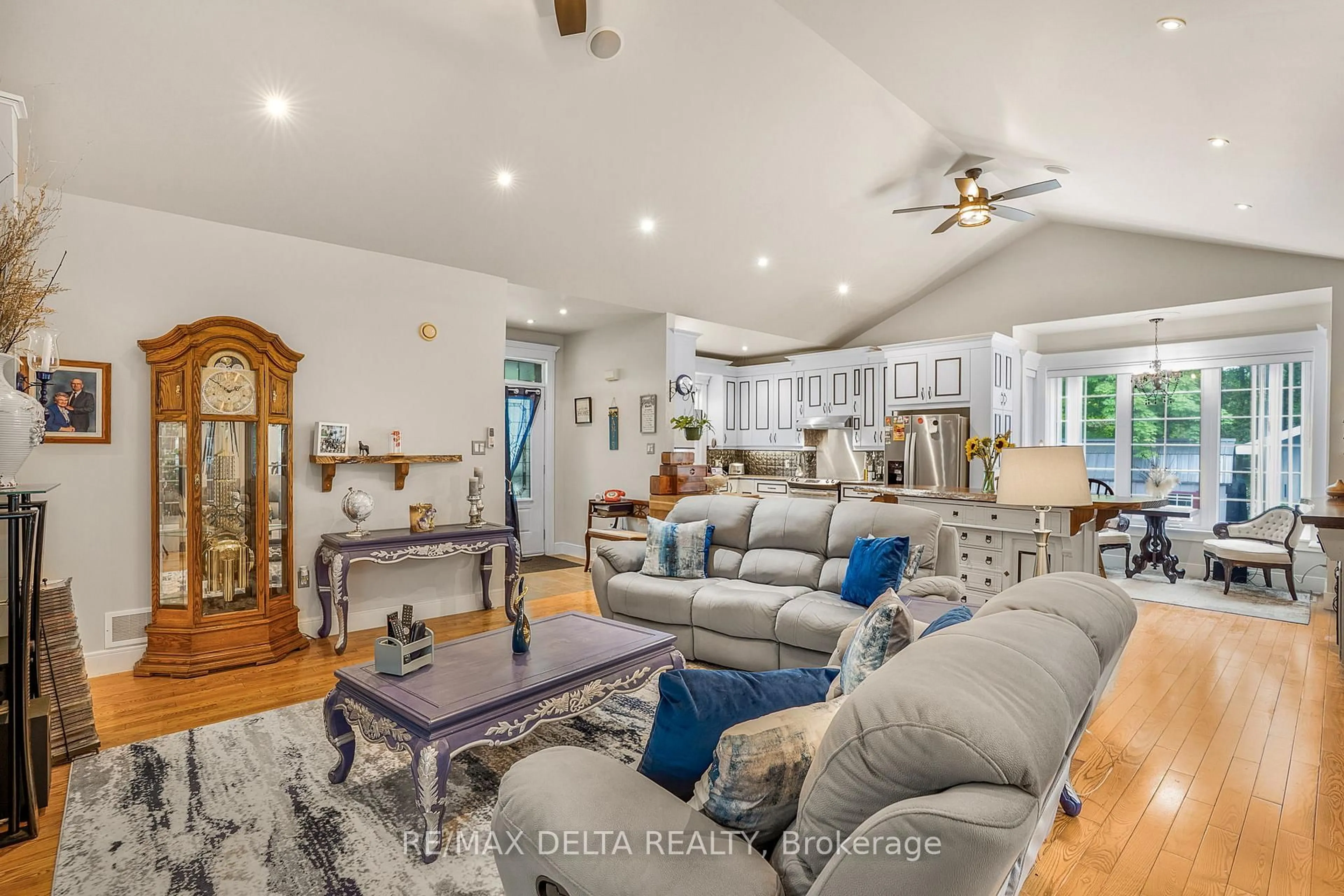 Living room with furniture, unknown for 4688 Avonmore Rd, South Stormont Ontario K0C 1P0