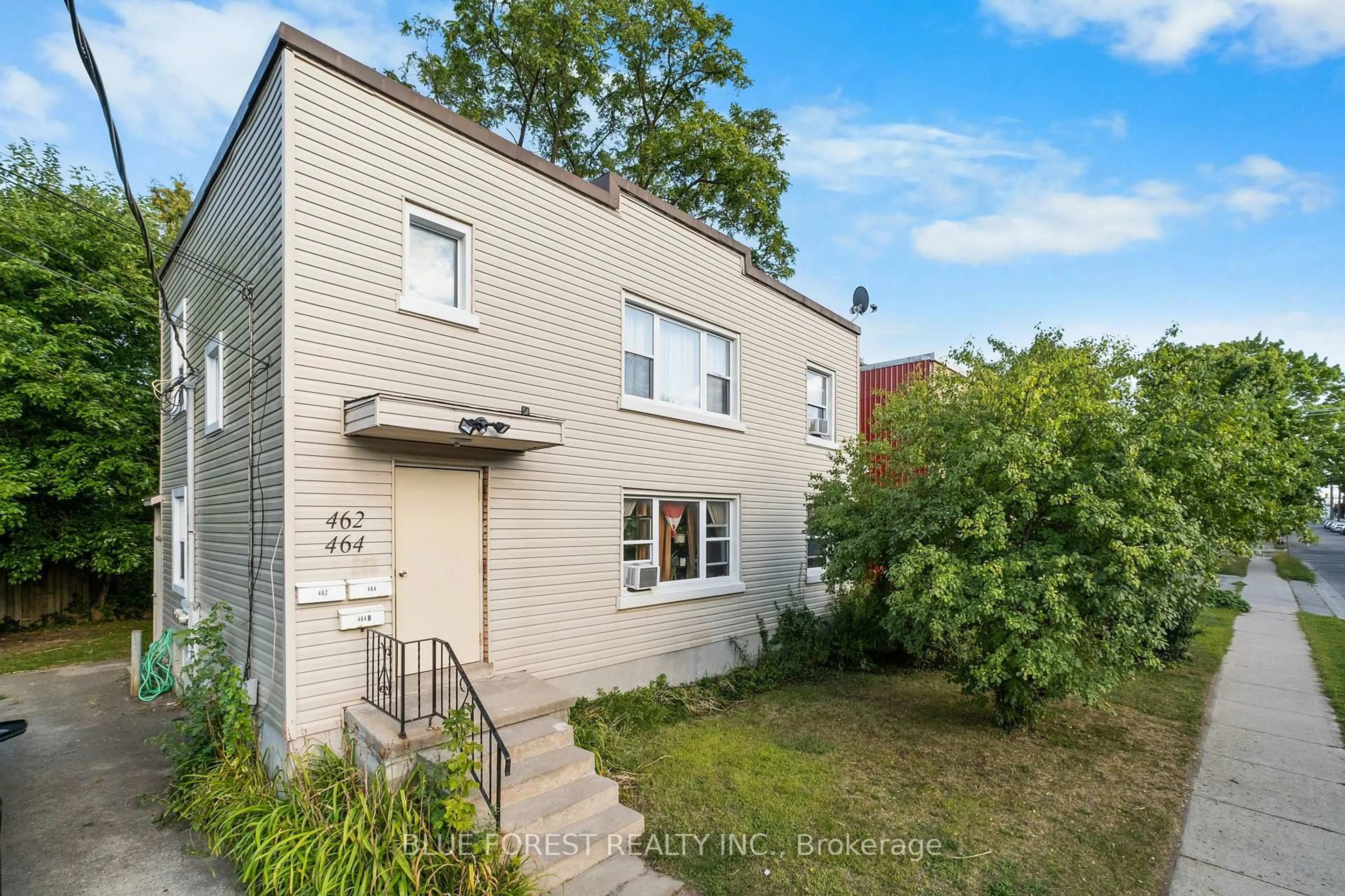 Home with brick exterior material, street for 464 Ontario St, London East Ontario N5W 3X2