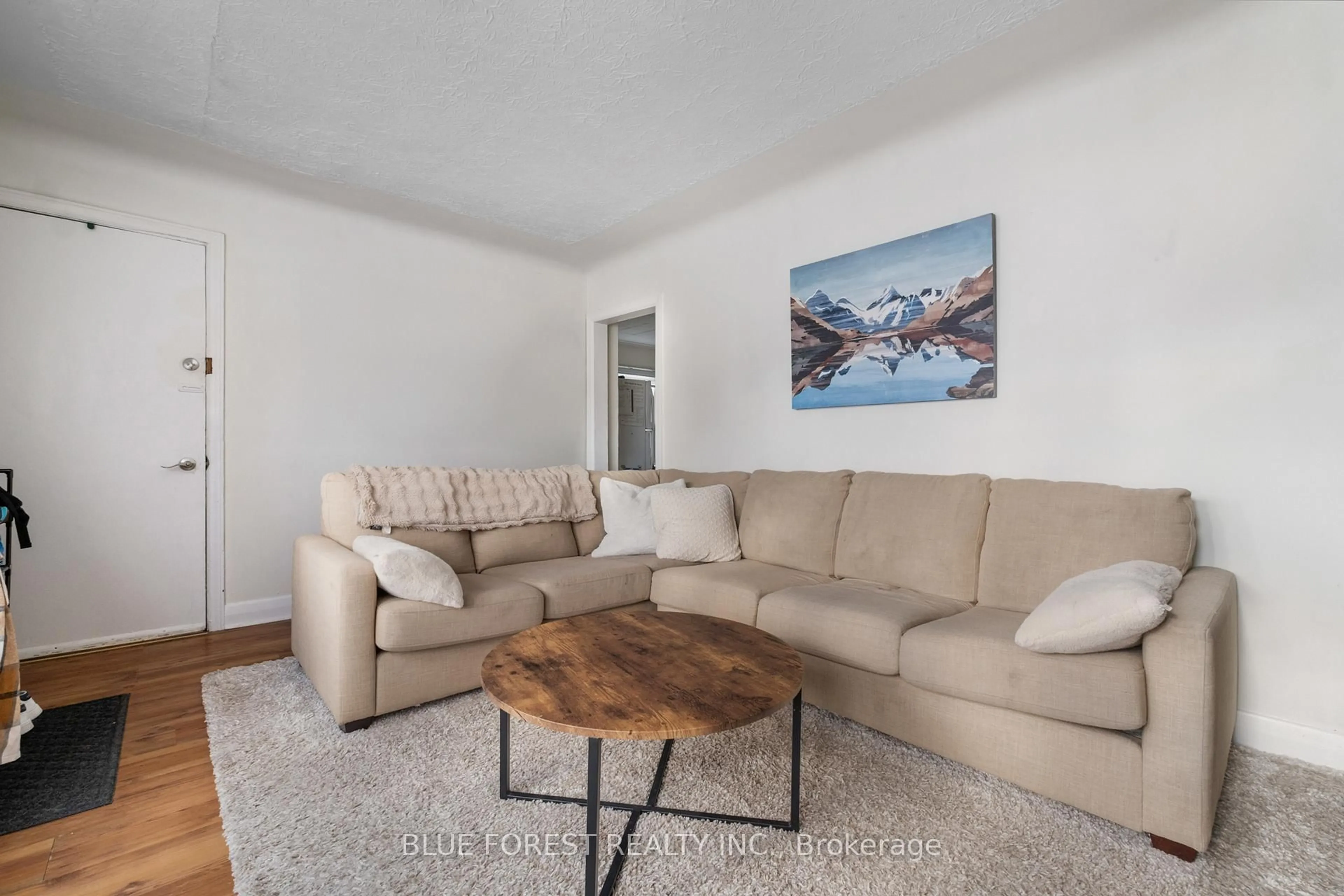 Living room with furniture, unknown for 464 Ontario St, London East Ontario N5W 3X2