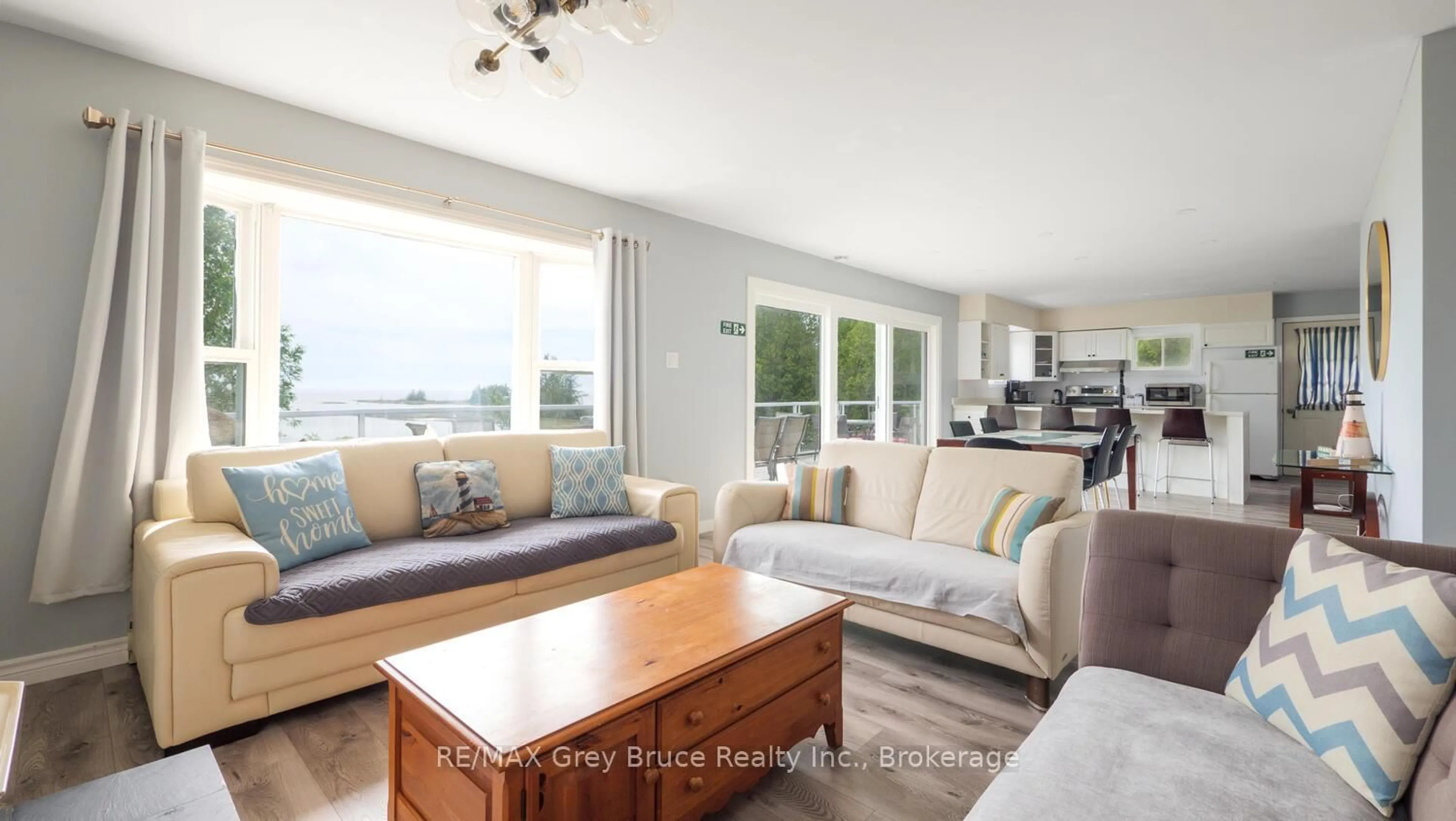 Living room with furniture, unknown for 952 Dorcas Bay Rd, Northern Bruce Peninsula Ontario N0H 2R0