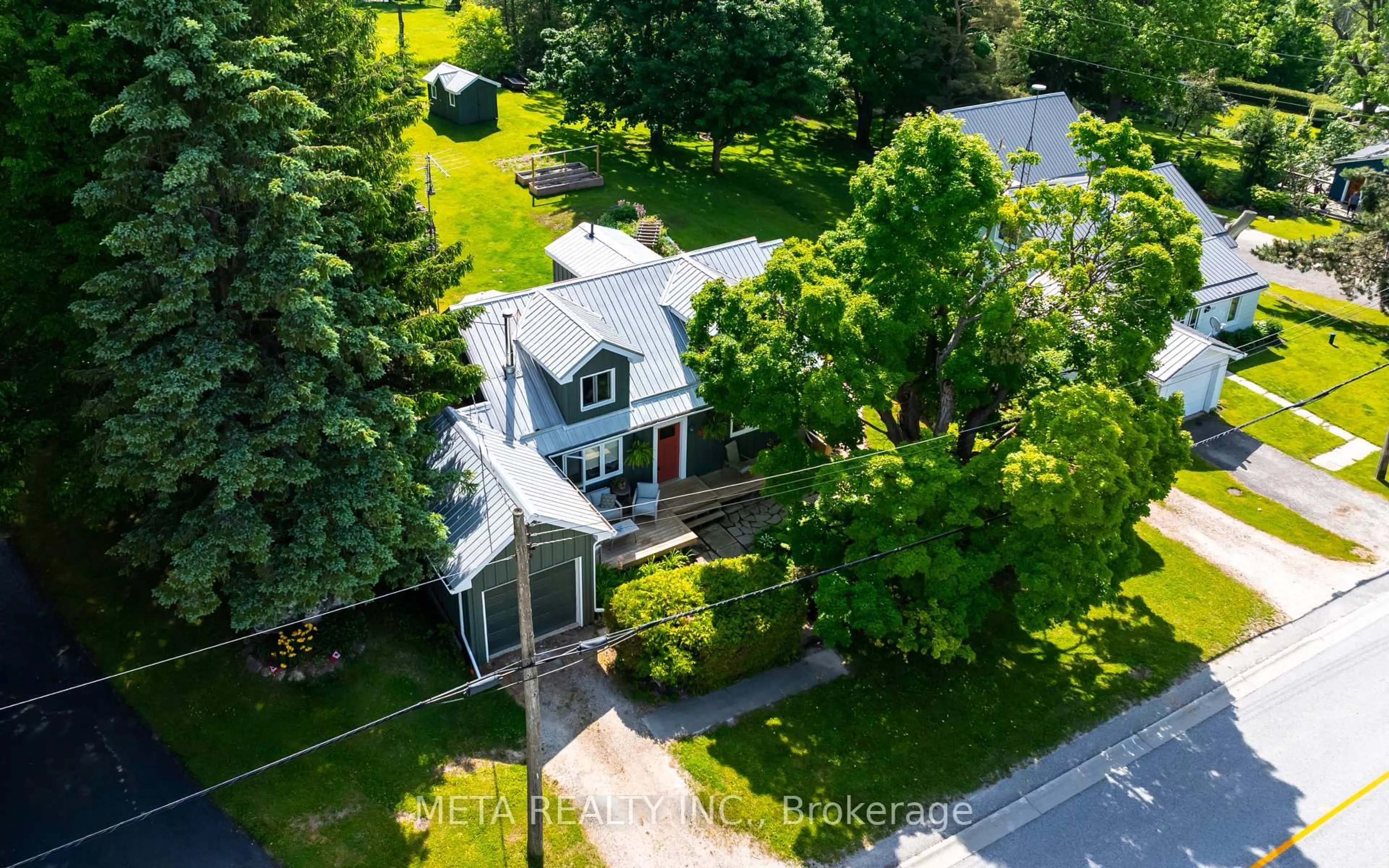 A pic from outside/outdoor area/front of a property/back of a property/a pic from drone, street for 237 Main St, Melancthon Ontario L9V 1X7