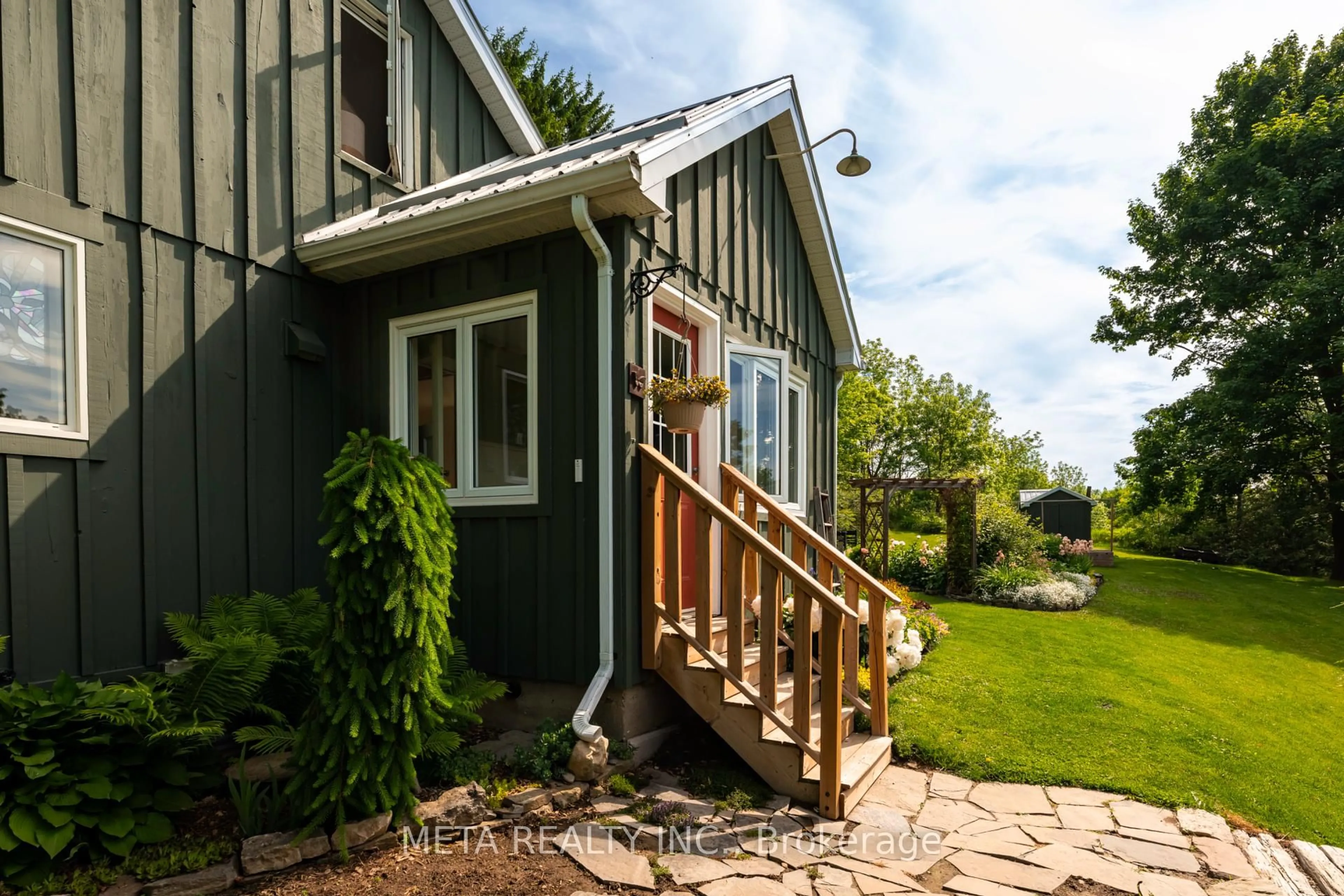 Home with vinyl exterior material, street for 237 Main St, Melancthon Ontario L9V 1X7