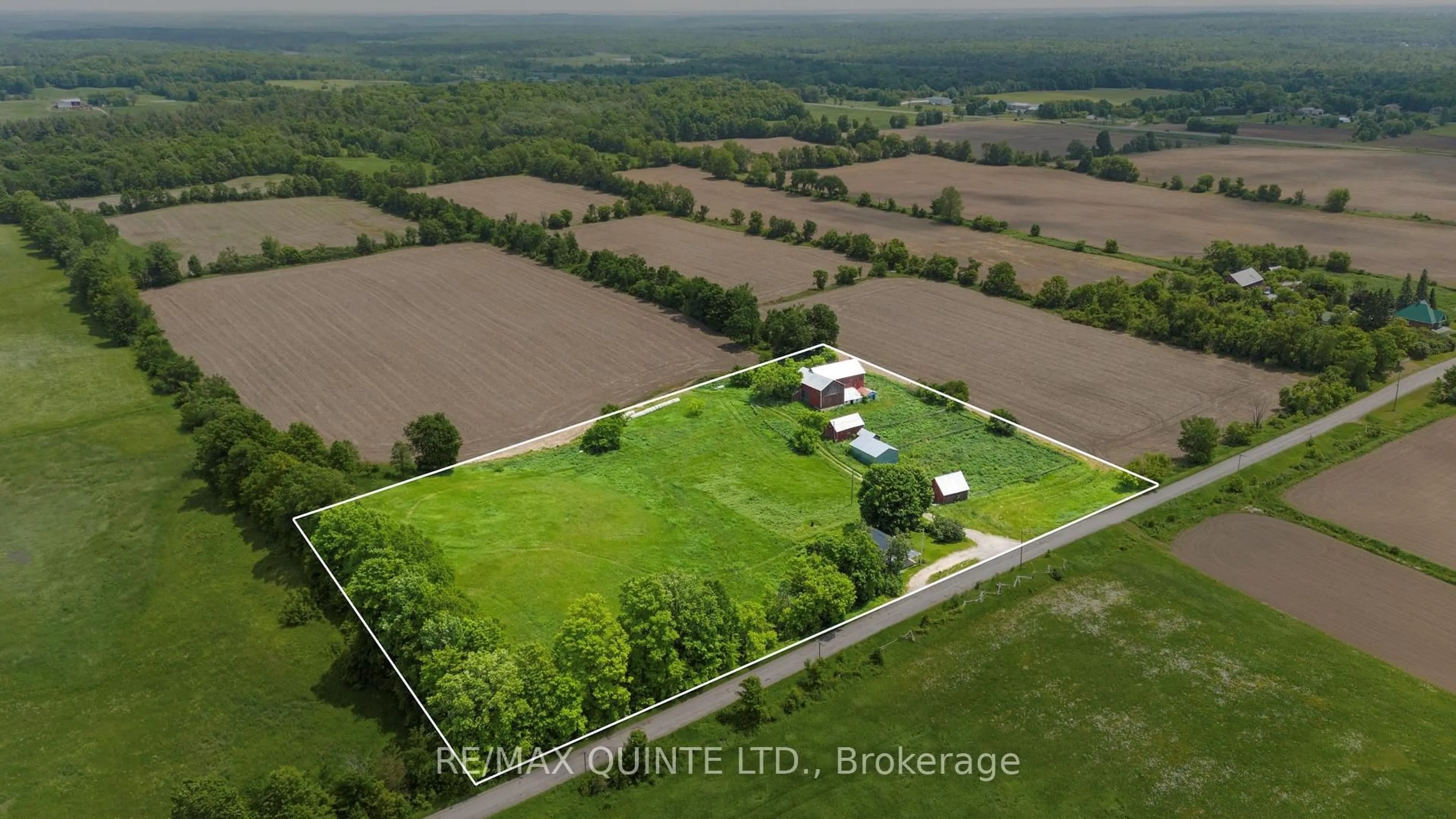 A pic from outside/outdoor area/front of a property/back of a property/a pic from drone, building for 166 Pigden Rd, Madoc Ontario K0K 2K0