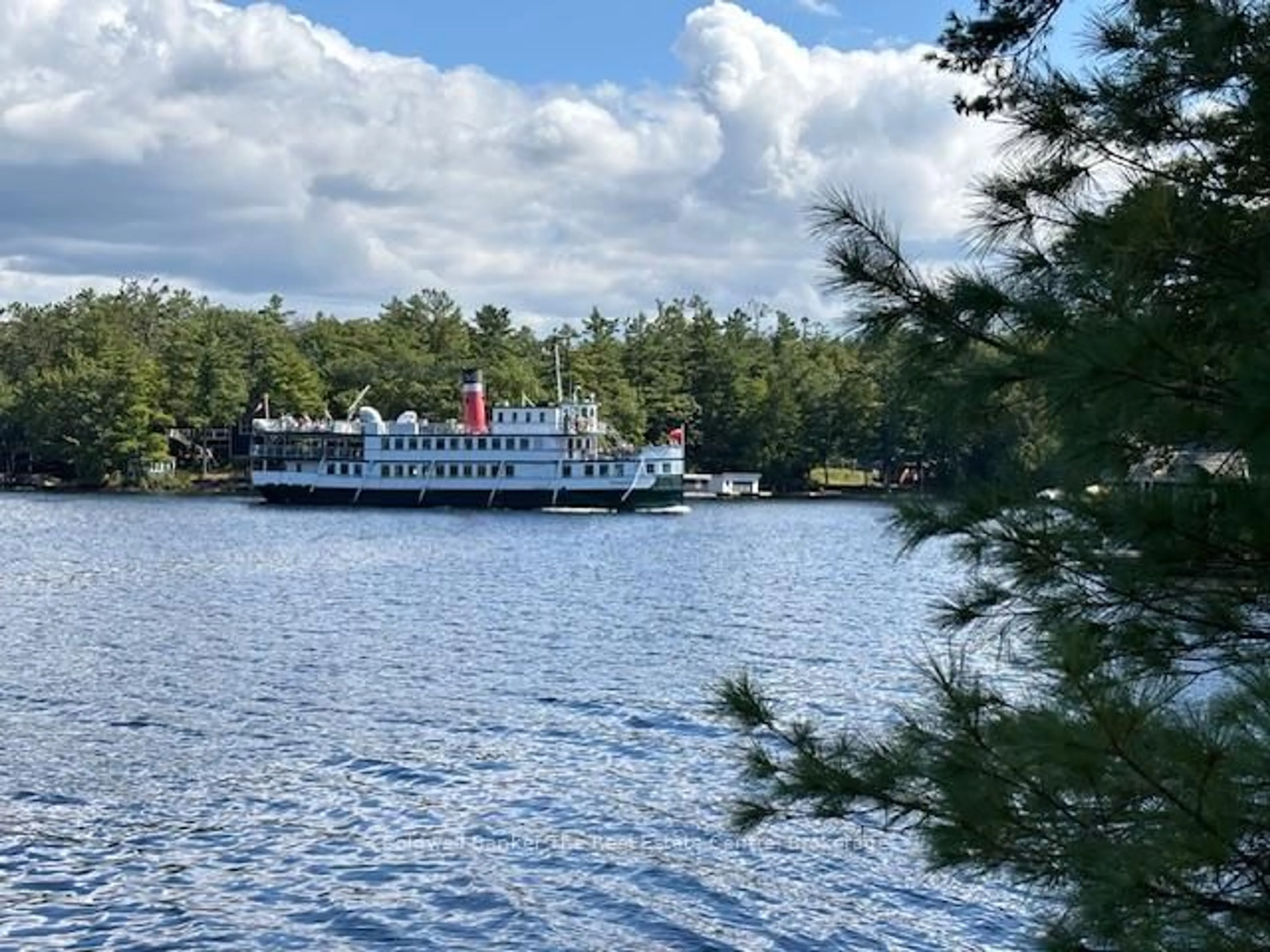 Blurry image for 1355 Narrows Rd, Gravenhurst Ontario P1P 1R3