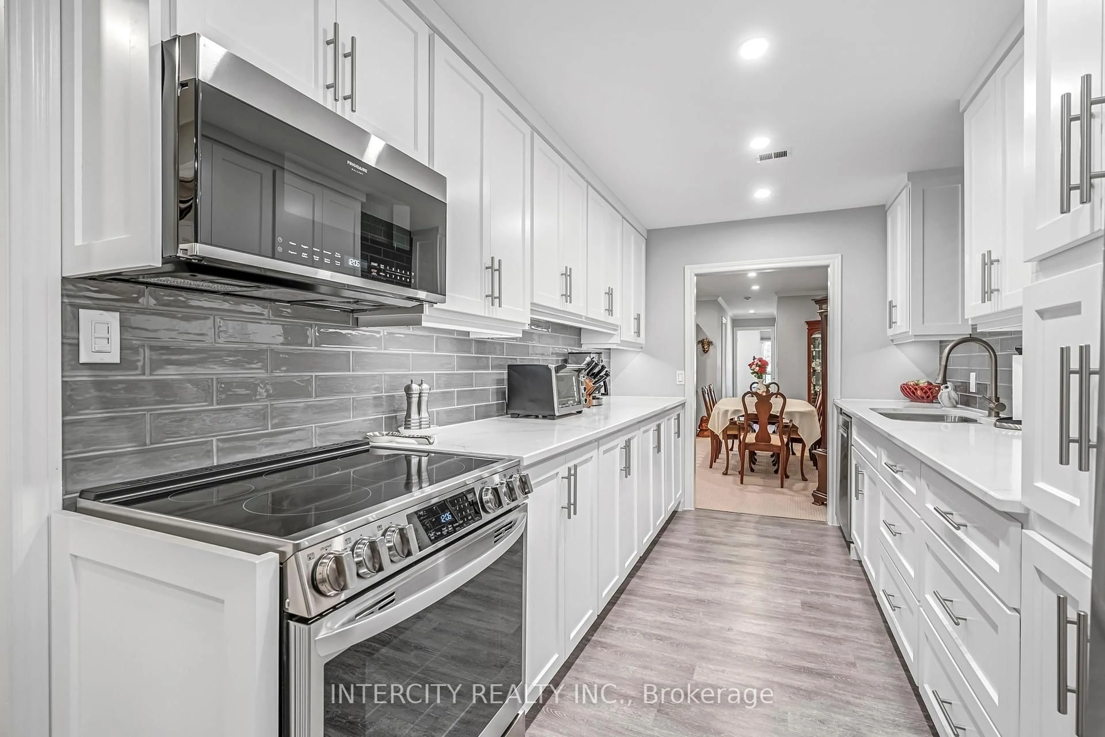 Open concept kitchen, ceramic/tile floor for 2555 3rd Ave #412, Owen Sound Ontario N4K 6T8