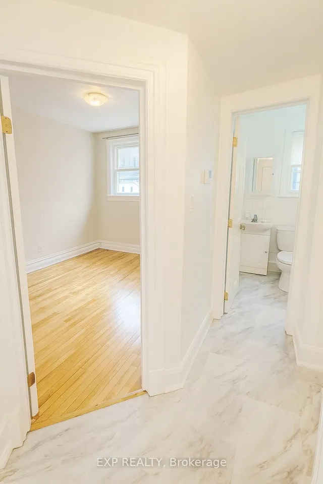 446 Cambridge St, Ottawa 2