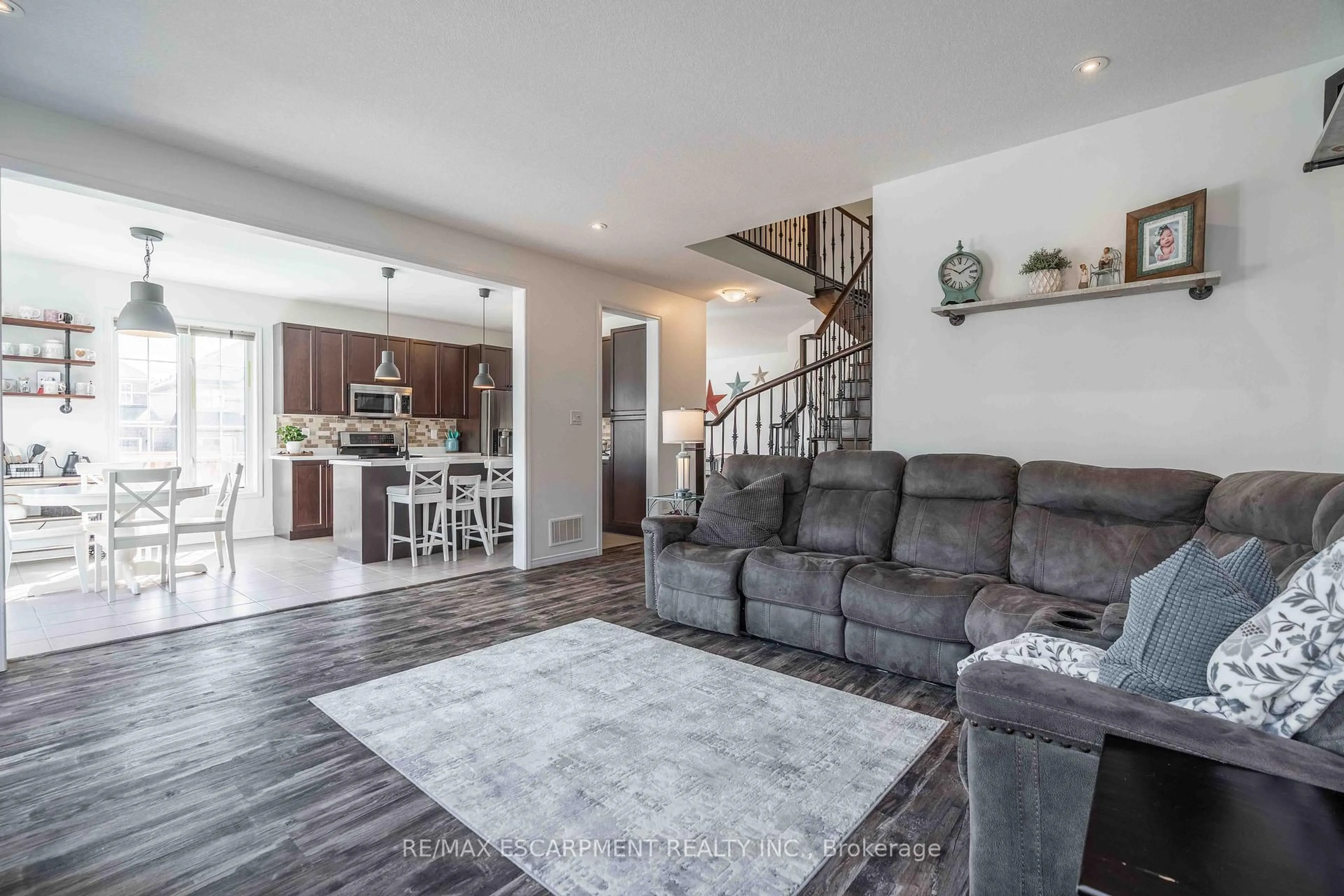 Living room with furniture, unknown for 211 Odonnel Dr, Hamilton Ontario L0R 1C0