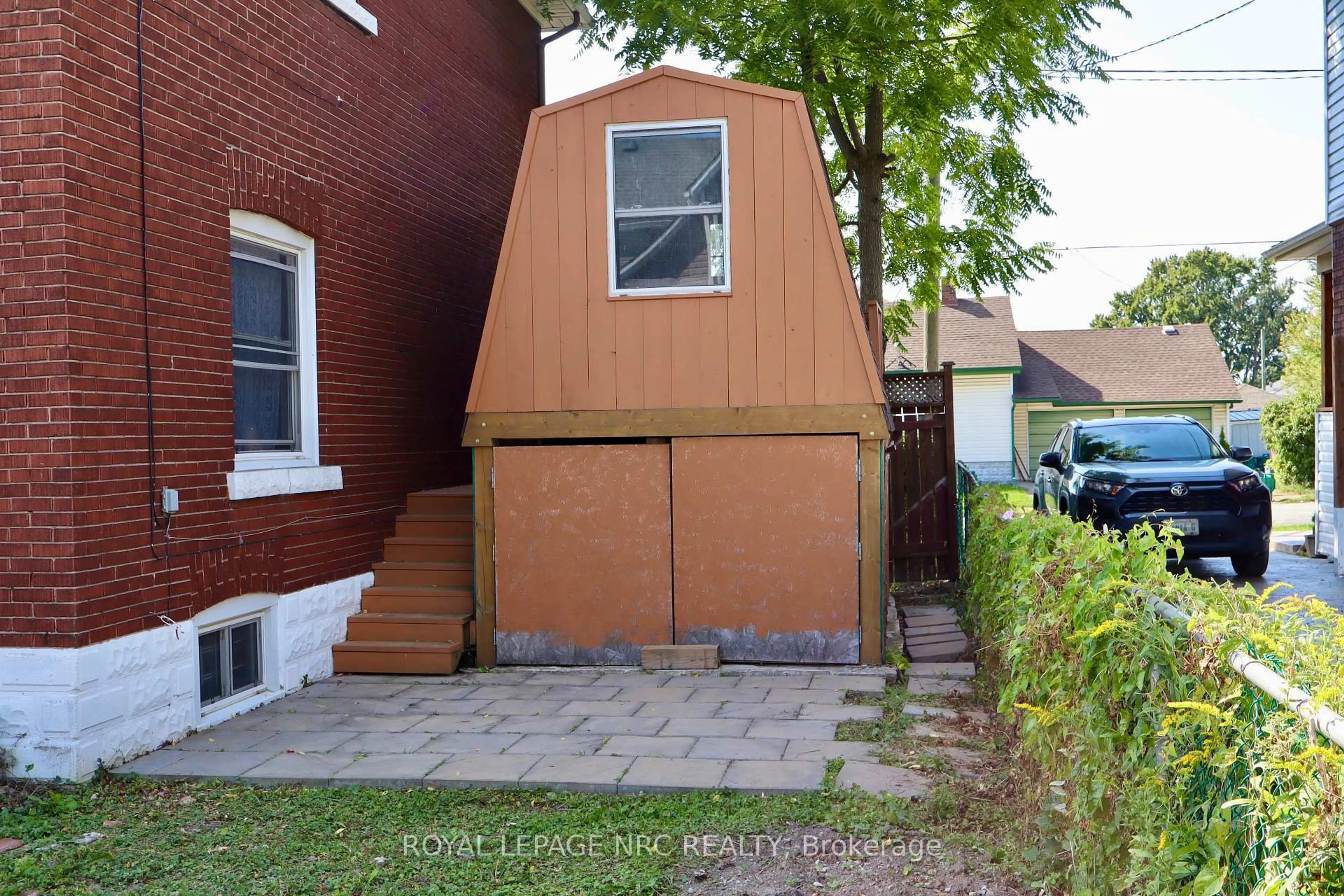 Shed for 5322 Heywood Ave, Niagara Falls Ontario L2E 4V6