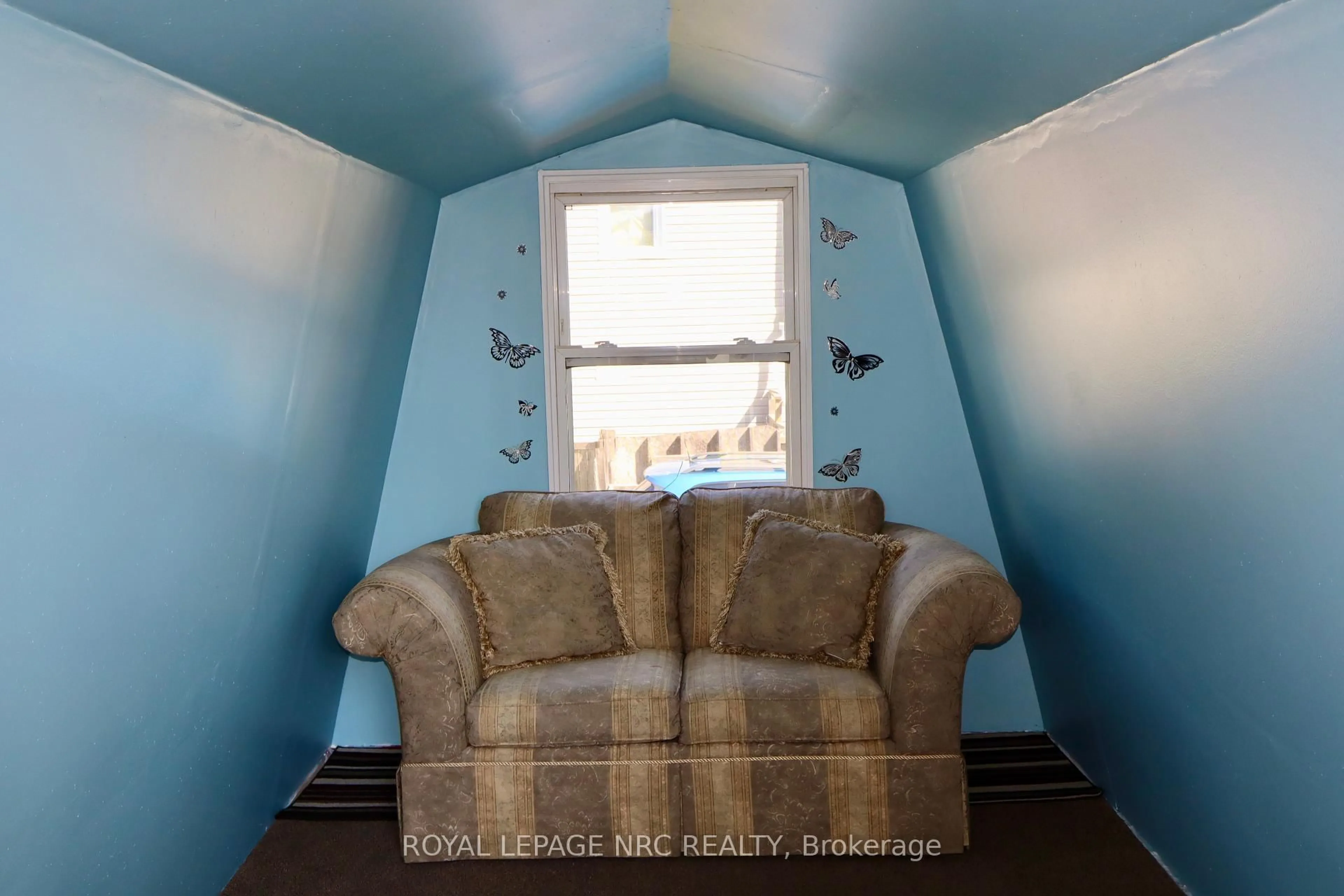 A pic of a room for 5322 Heywood Ave, Niagara Falls Ontario L2E 4V6