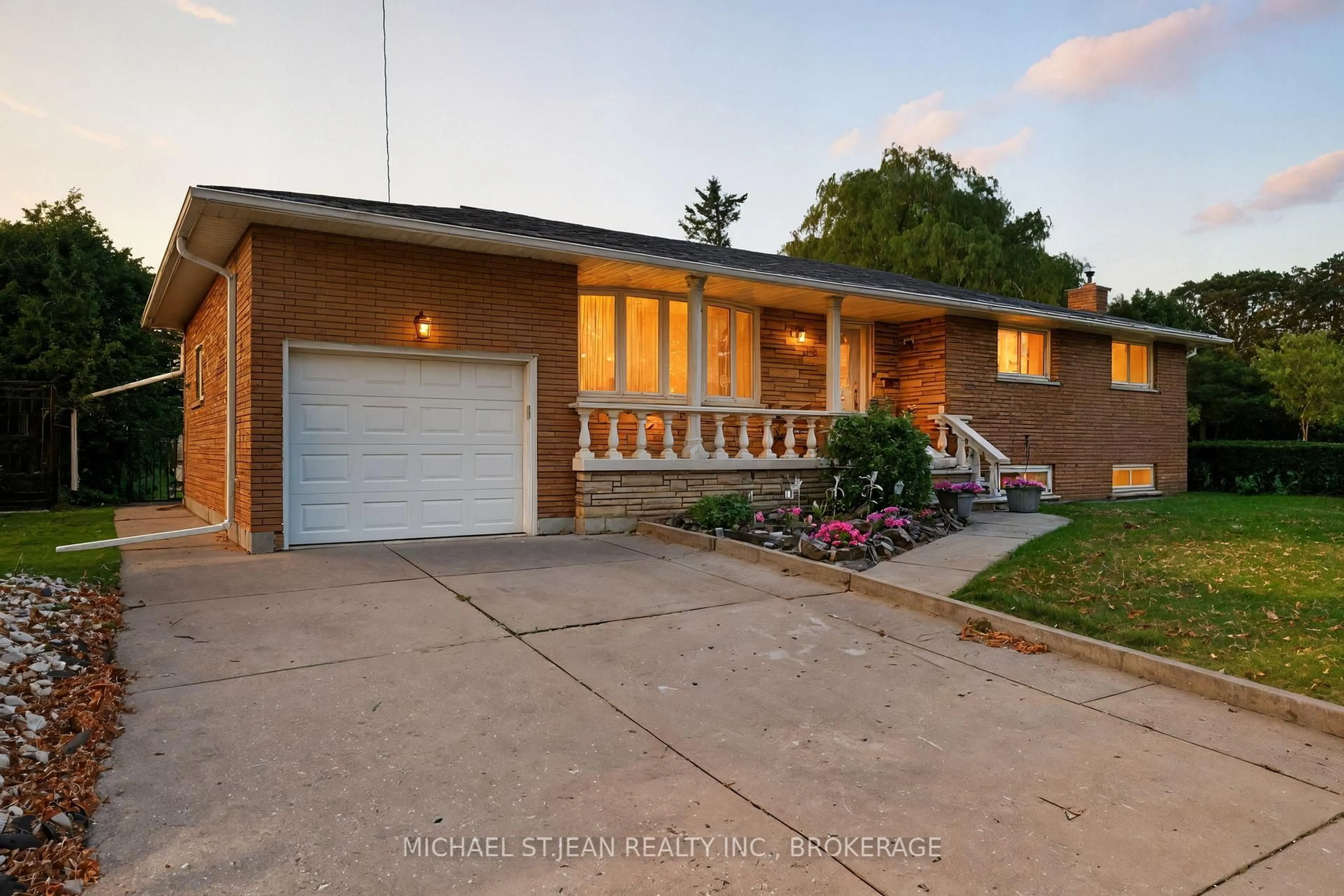 Home with brick exterior material, street for 20 Woodside Dr, Hamilton Ontario L8T 1C3