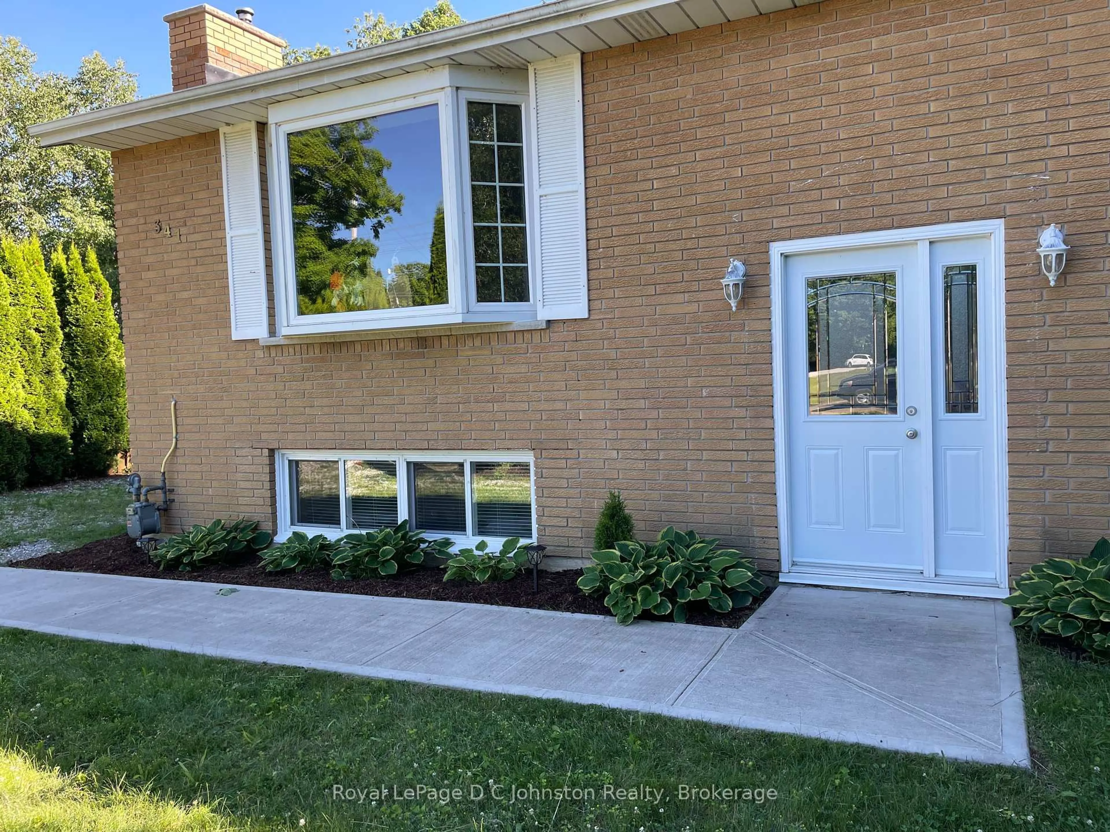 Unknown for 341 Palmerston St, Saugeen Shores Ontario N0H 2L0