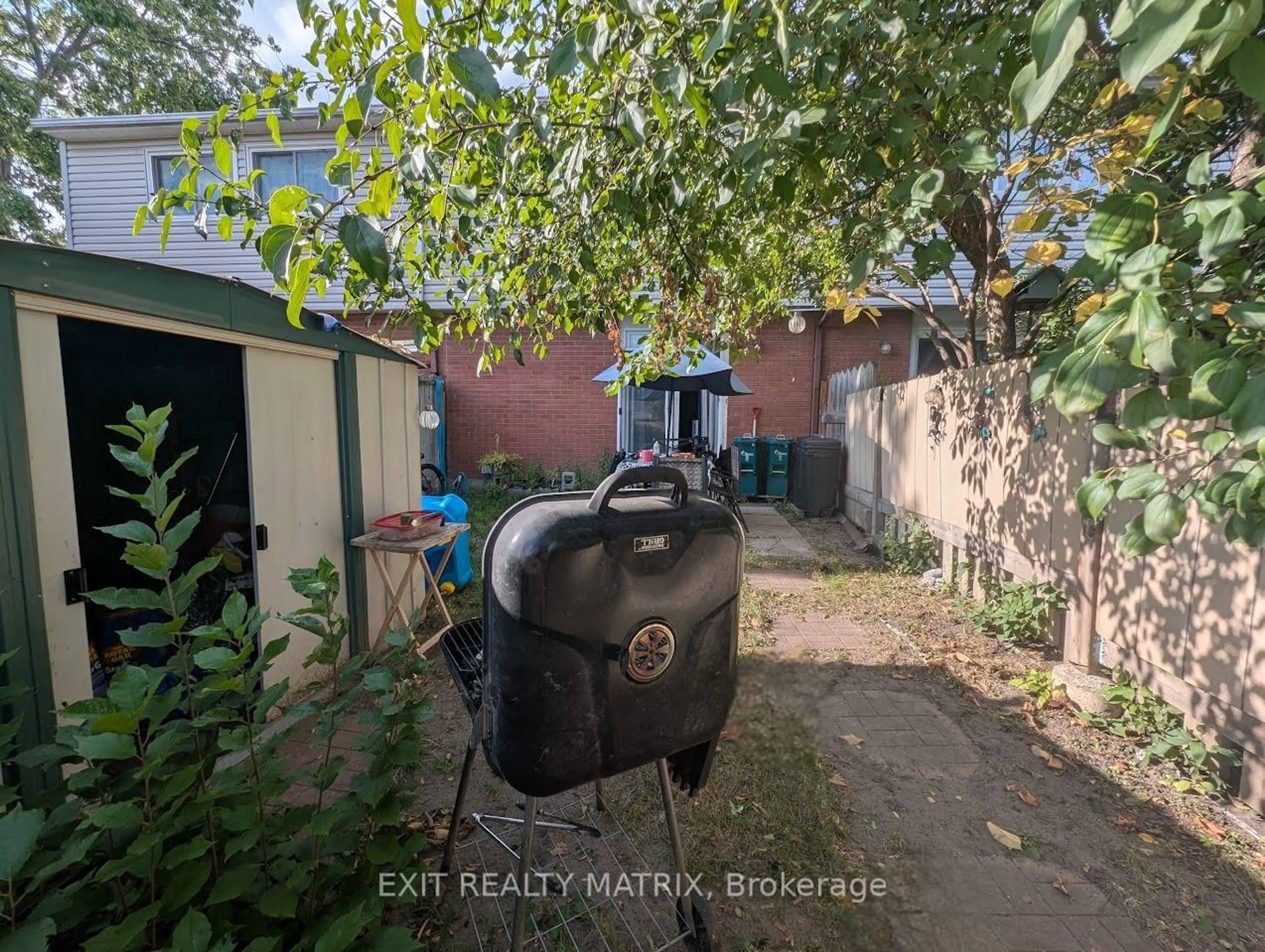 Patio, street for 1468 Heatherington Rd #B, Ottawa Ontario K1V 6S1